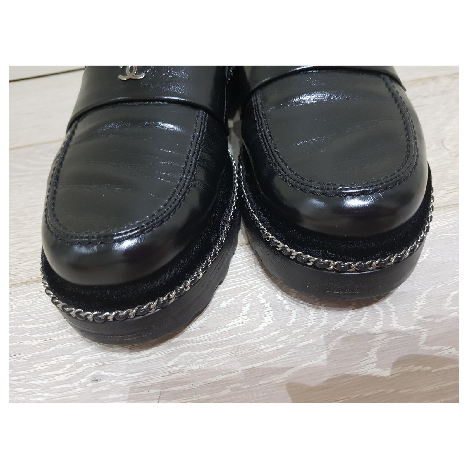 Chanel loafers Black Leather ref.210149 - Joli Closet
