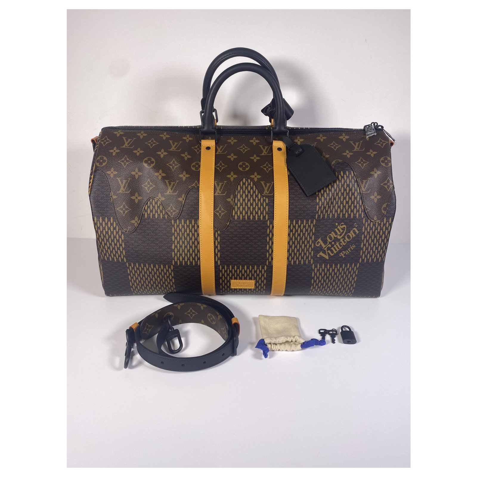 Louis Vuitton keepall 50 Bandoulière Brown Cloth ref.210471 - Joli Closet