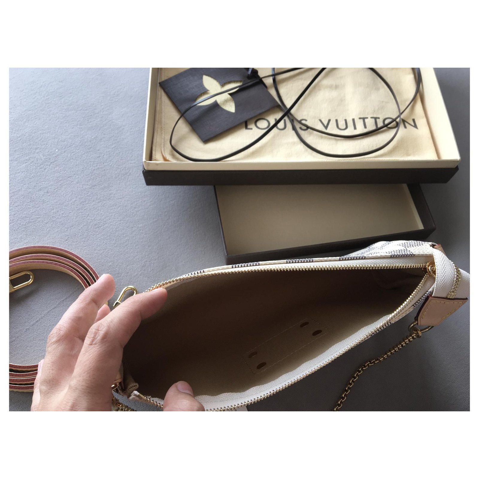 Louis Vuitton POCHETTE EVA Cream Synthetic ref.139603 - Joli Closet