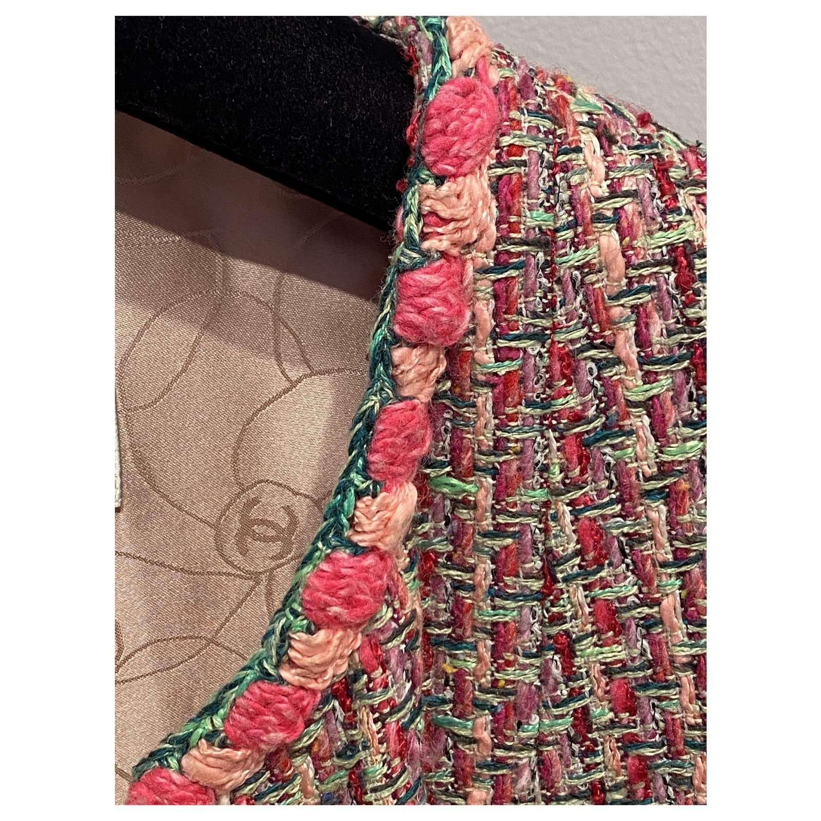 Chanel Jackets Pink Green Tweed ref.211245 - Joli Closet