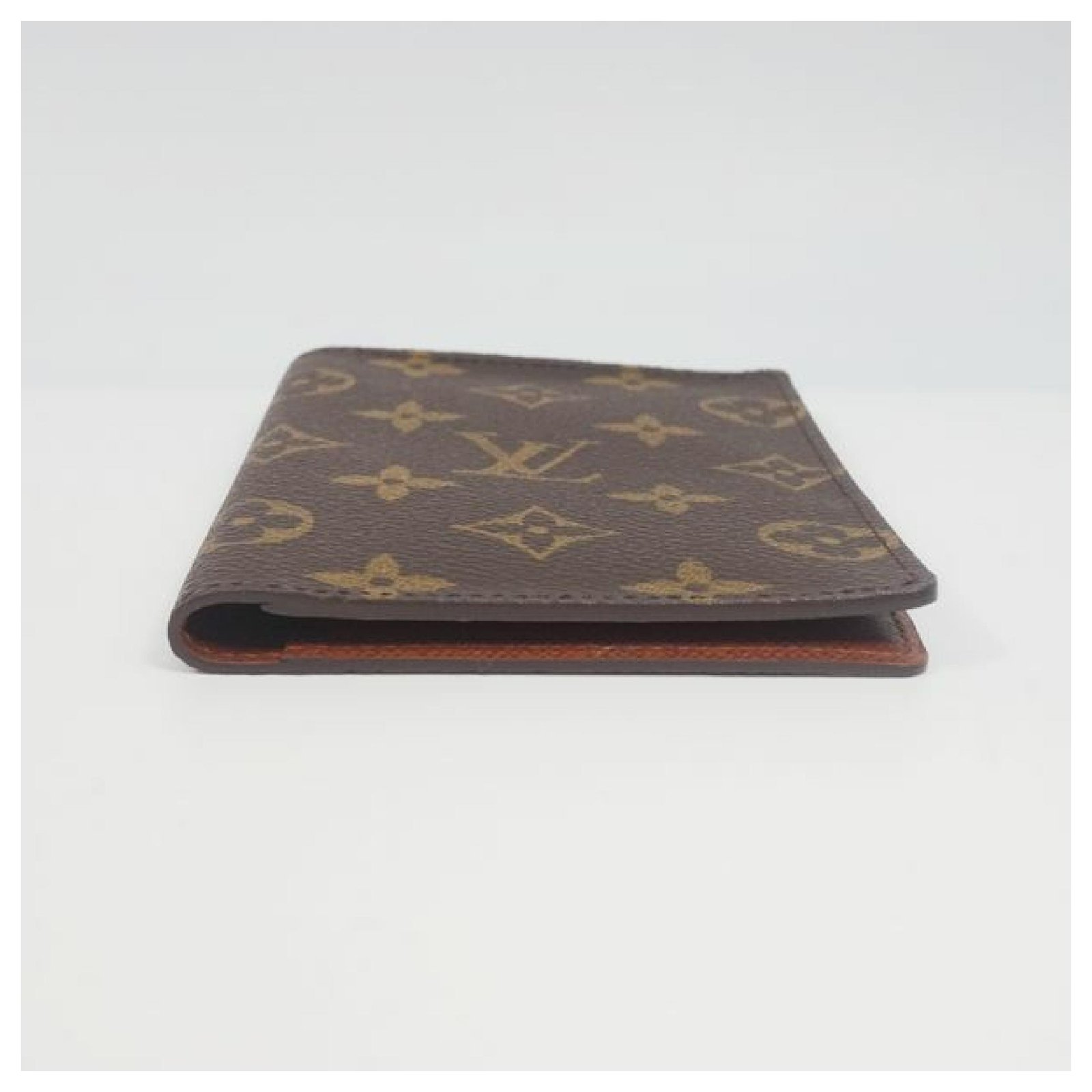 Louis-Vuitton-Monogram-Couverture-Passport-Passeport-Case-M60188 –  dct-ep_vintage luxury Store