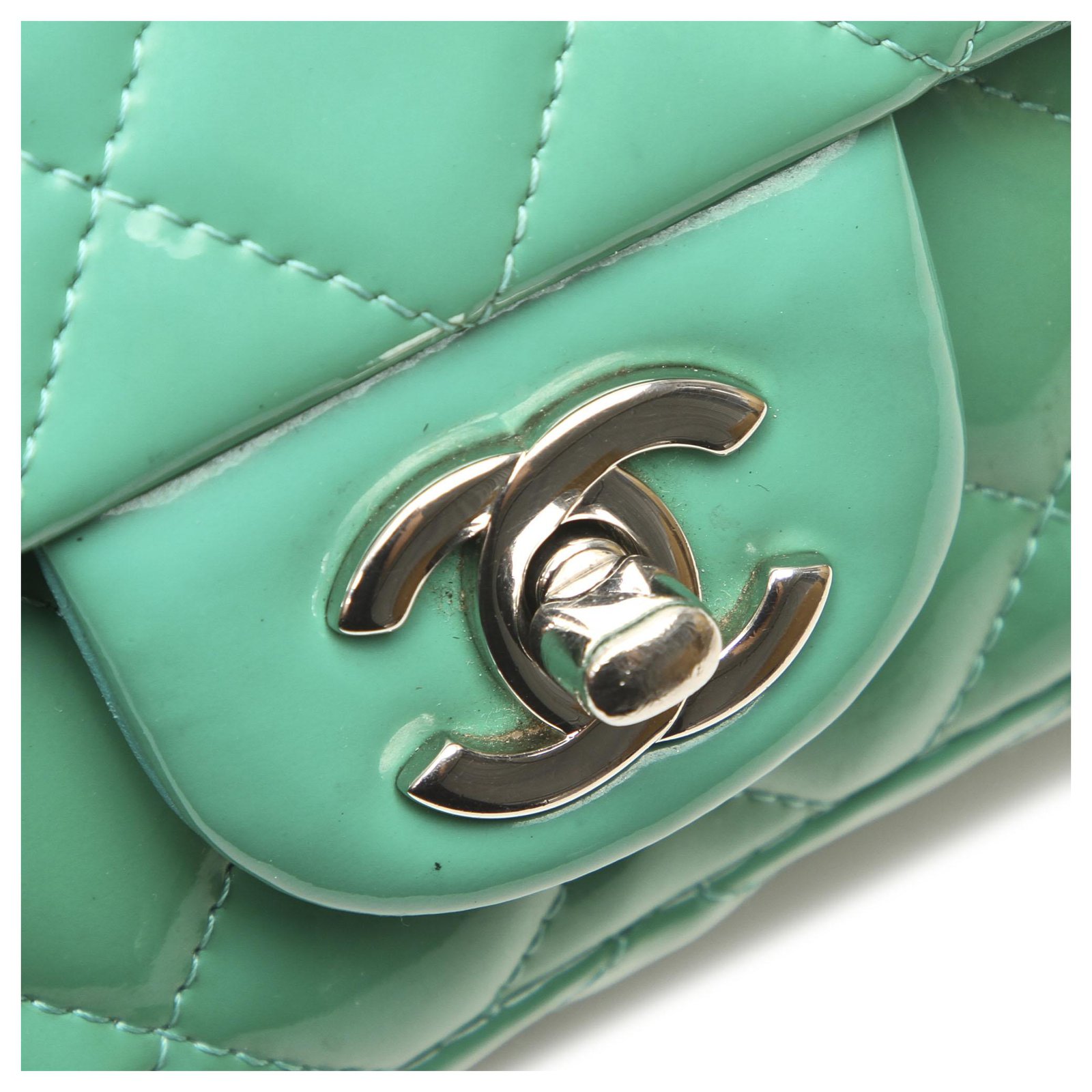 Chanel Green Classic New Mini Patent Leather Flap Bag ref.217379