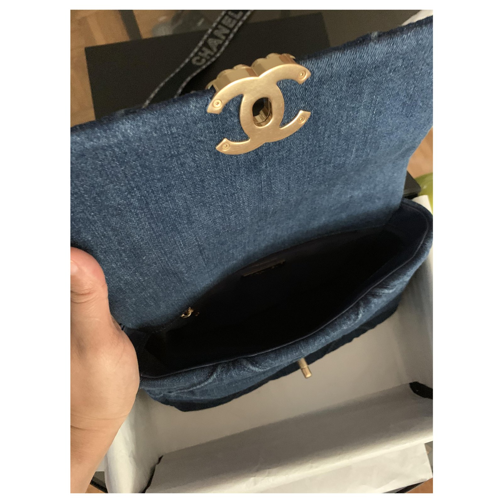 Chanel 19 Denim Blue ref.217615 - Joli Closet