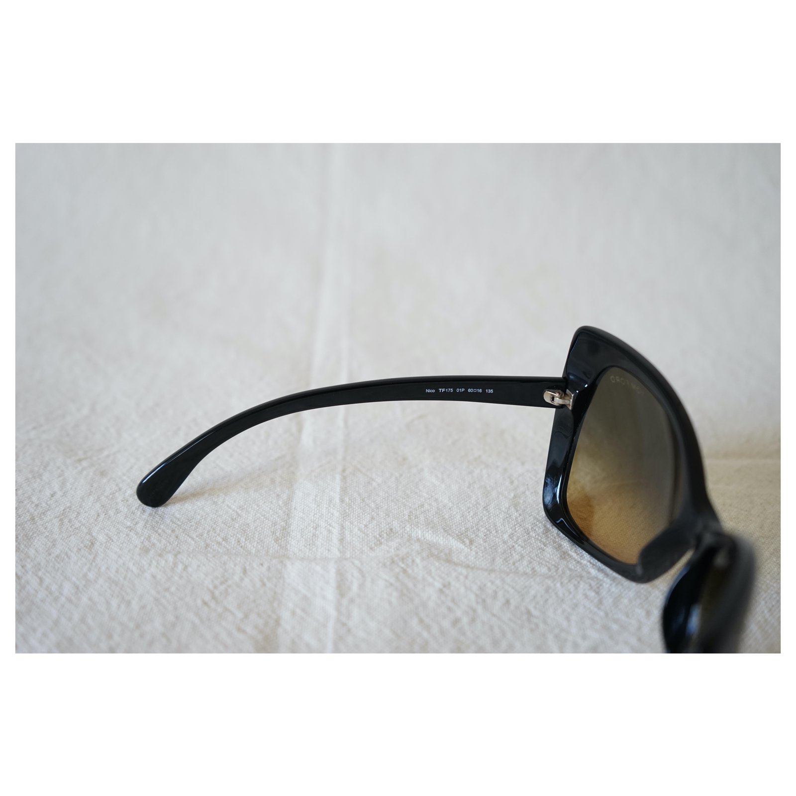Tom Ford Sunglasses Black Plastic  - Joli Closet