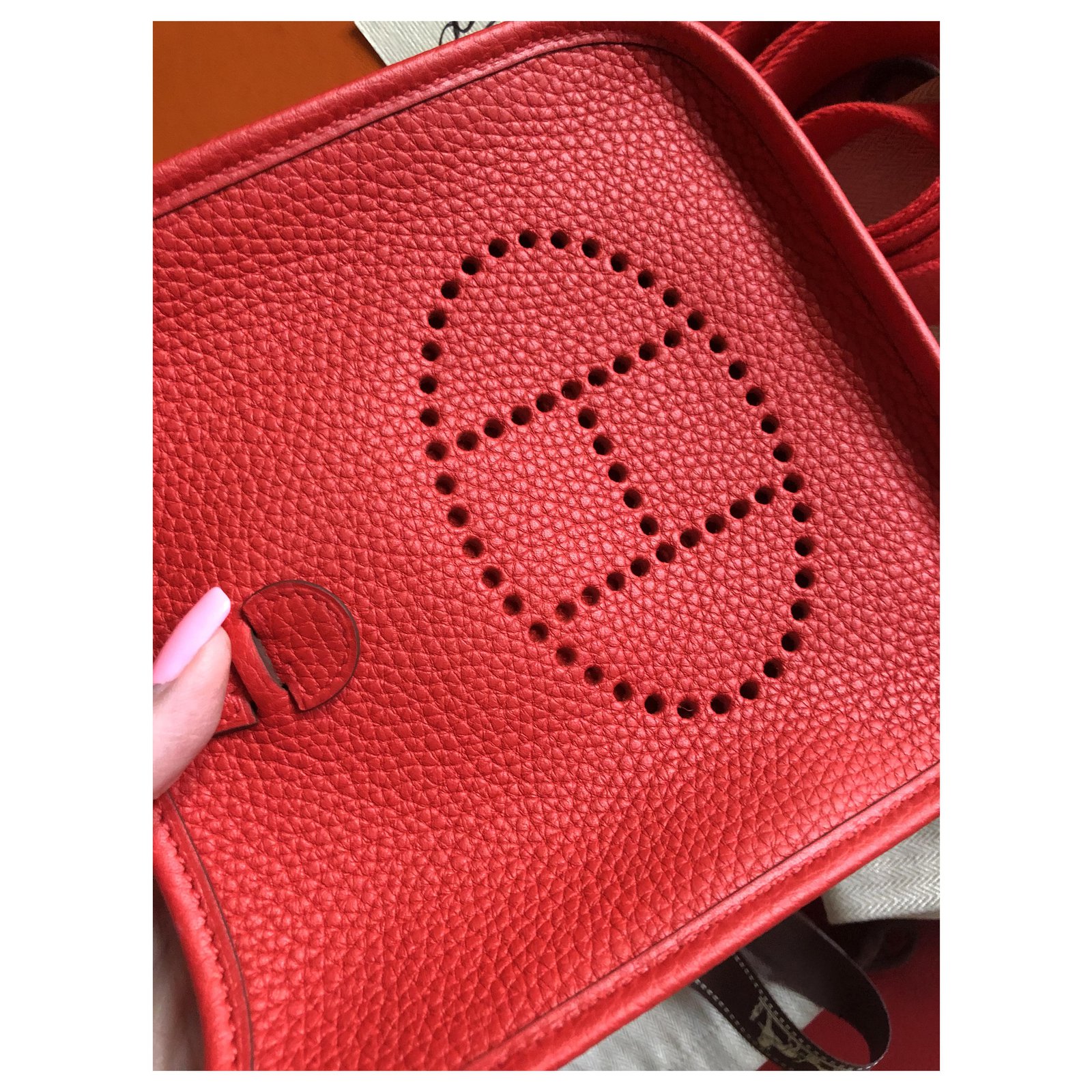 Hermès Hermes mini Evelyne tpm Red Leather ref.218144 - Joli Closet