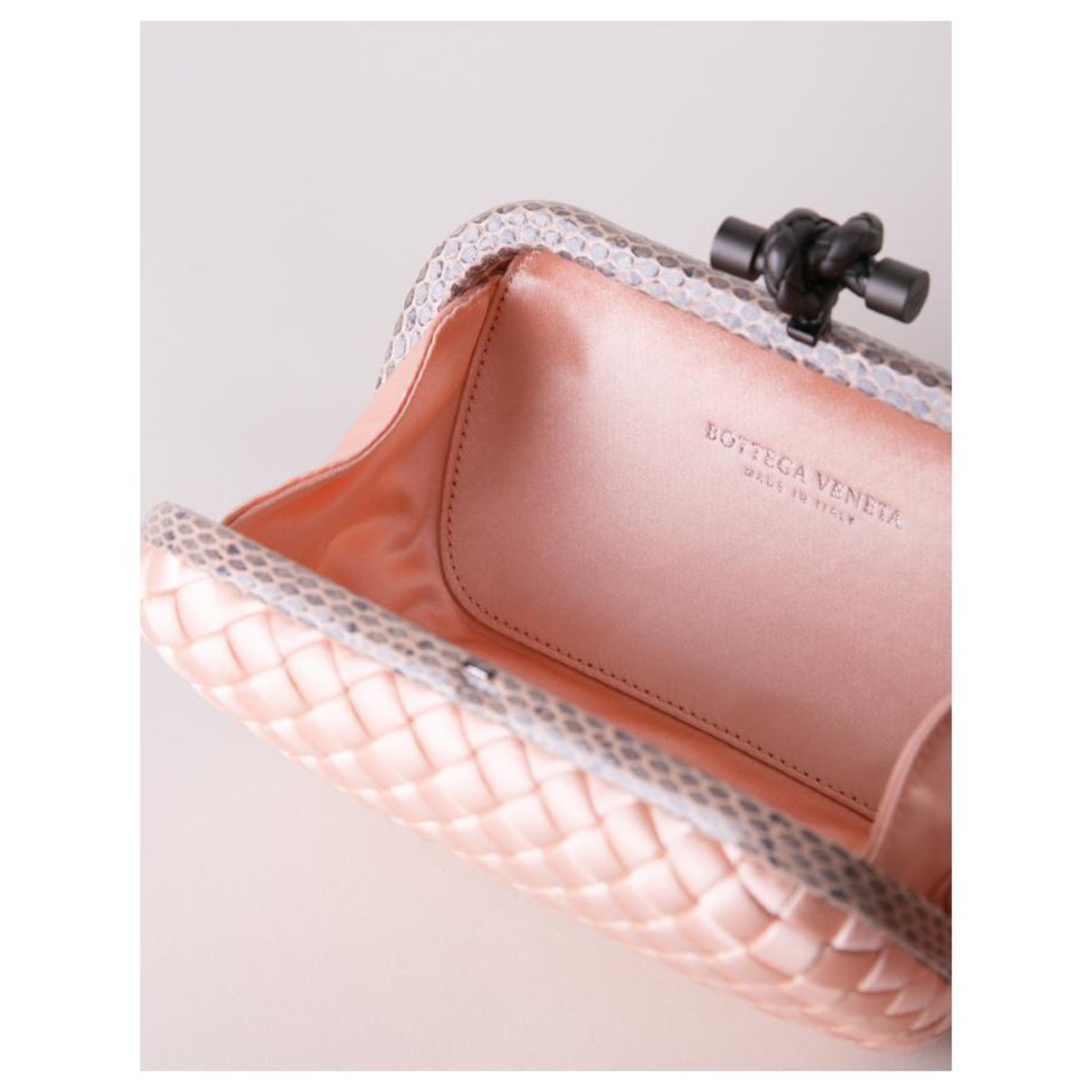 Bottega Veneta KNOT Pink Exotic leather Satin ref.62896 - Joli Closet