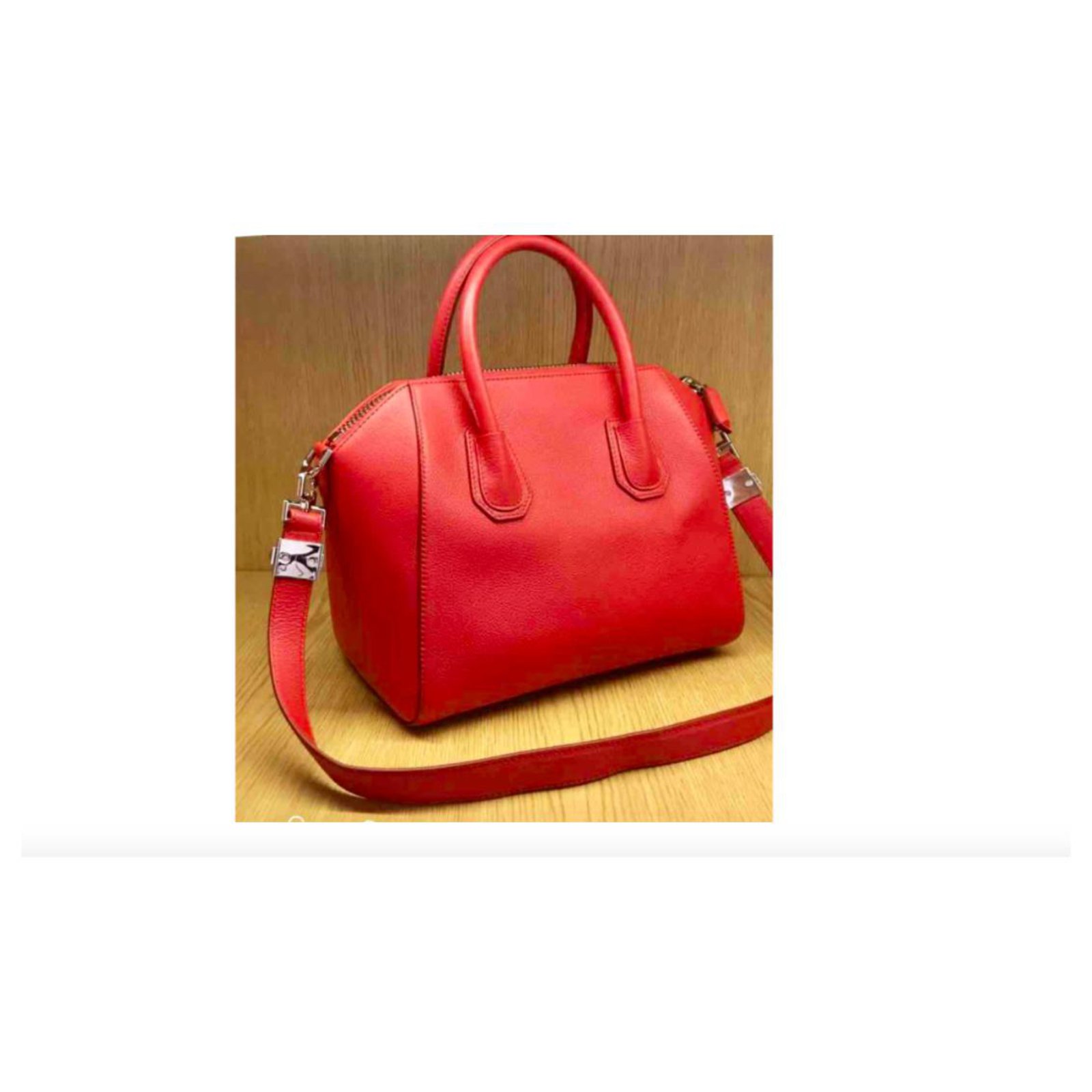 Givenchy Mini Antigona Red Leather ref.58333 - Joli Closet