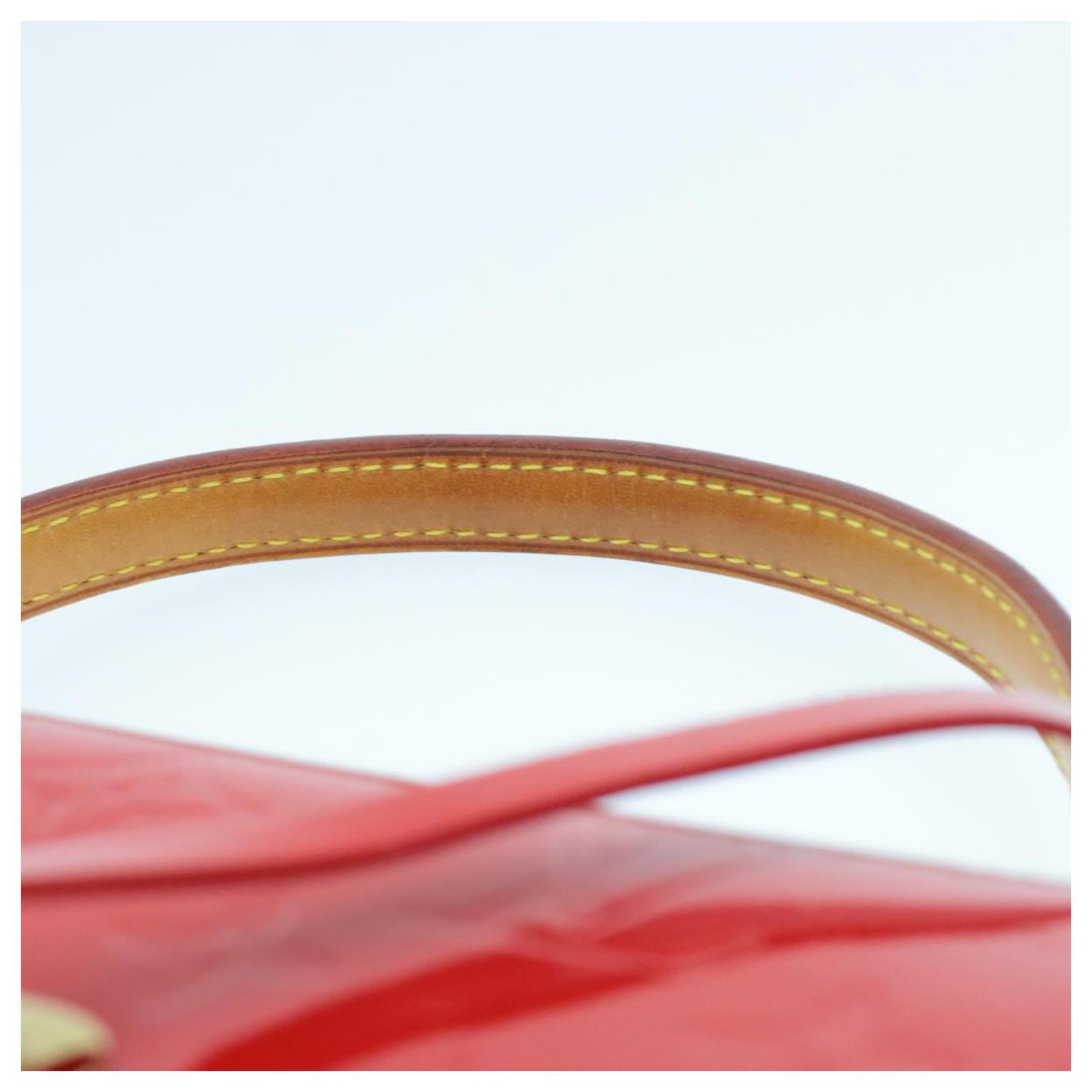 Louis Vuitton Spring Street Red Patent leather ref.213219 - Joli Closet