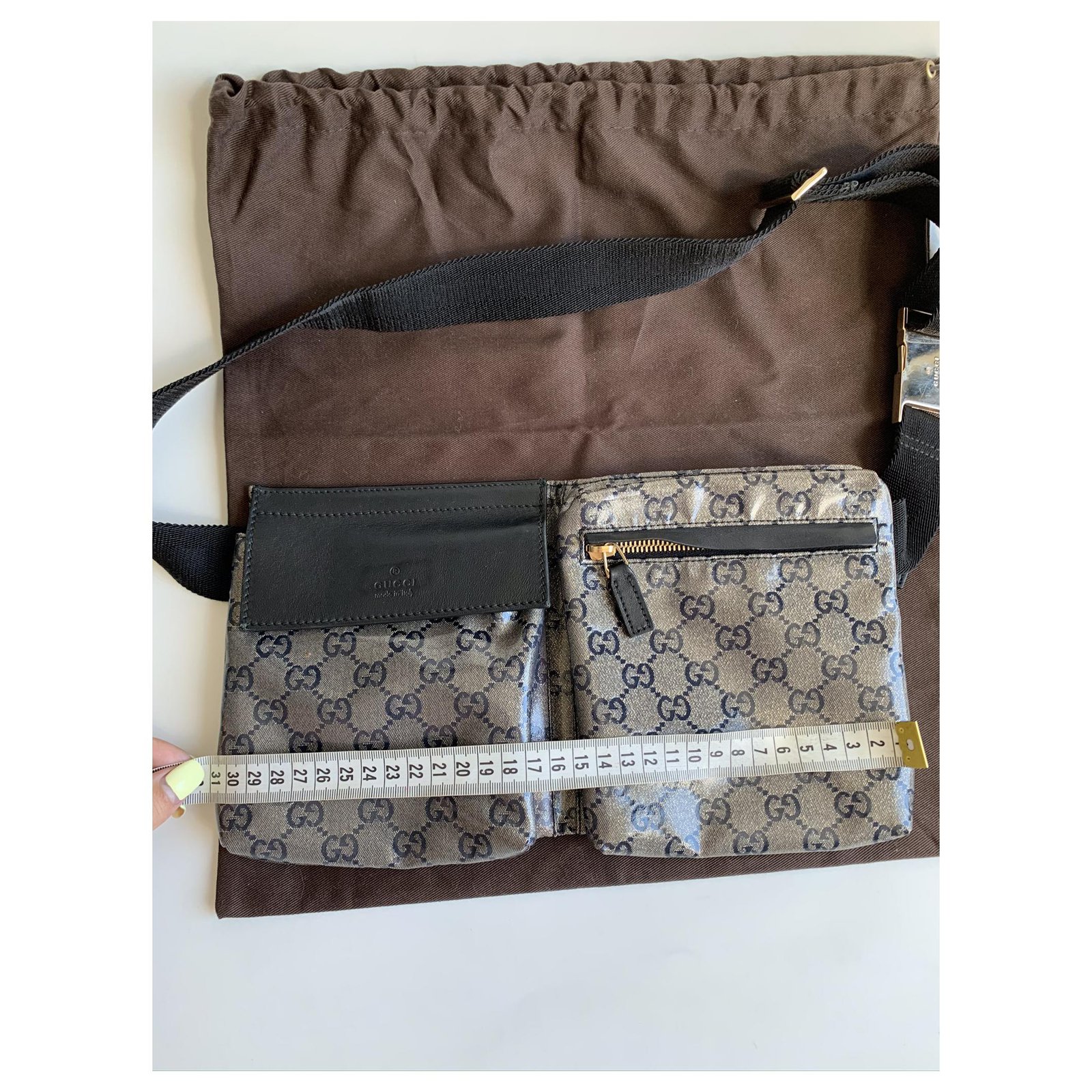 Gucci Sling bag vintage Black Grey Leather Glass ref.221256 - Joli