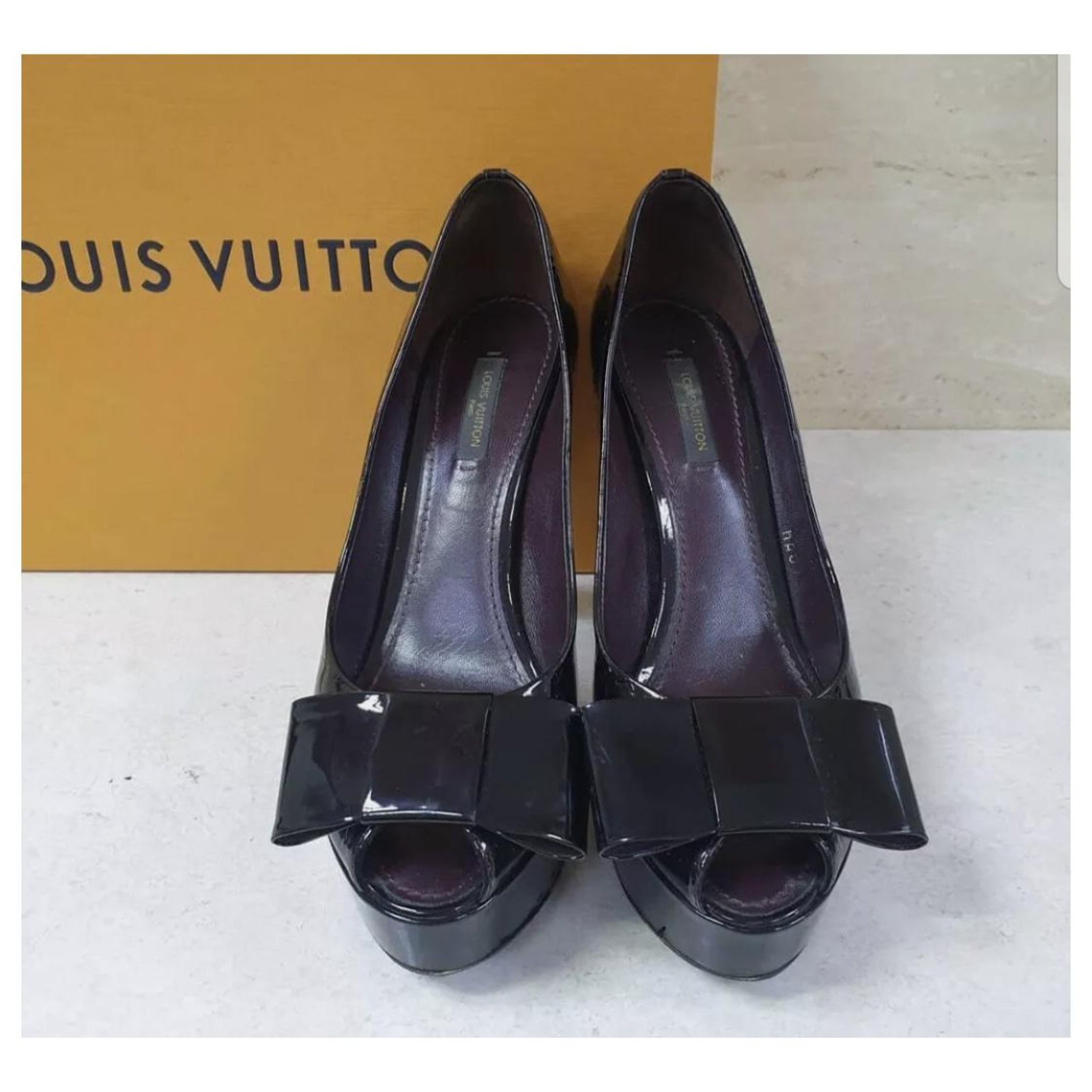 louis vuitton Amarante is Mo Patent Leather Pantheon wedges