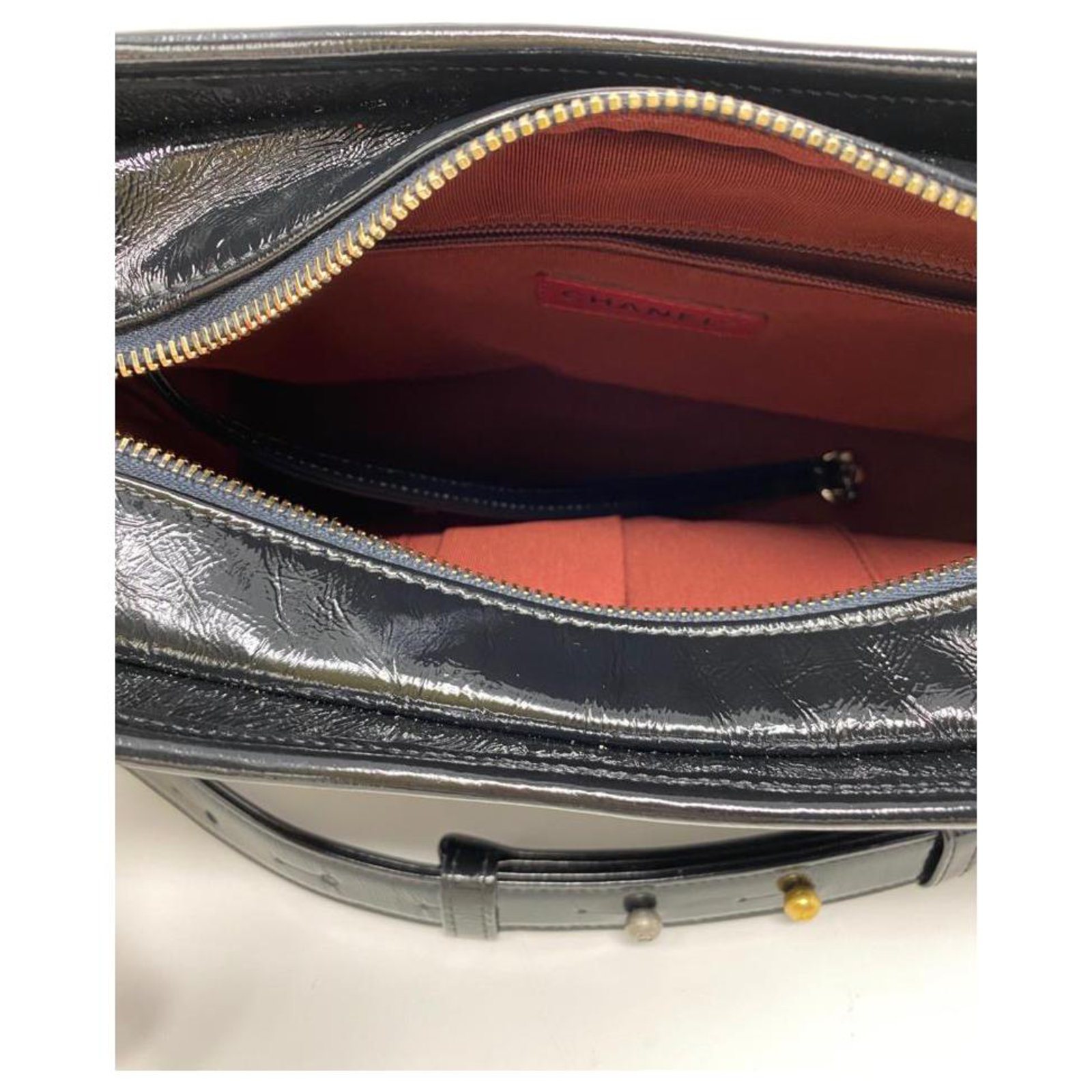 GABRIELLE de CHANEL large hobo bag IN BLACK DEGRADE LEATHER Patent leather  ref.151229 - Joli Closet