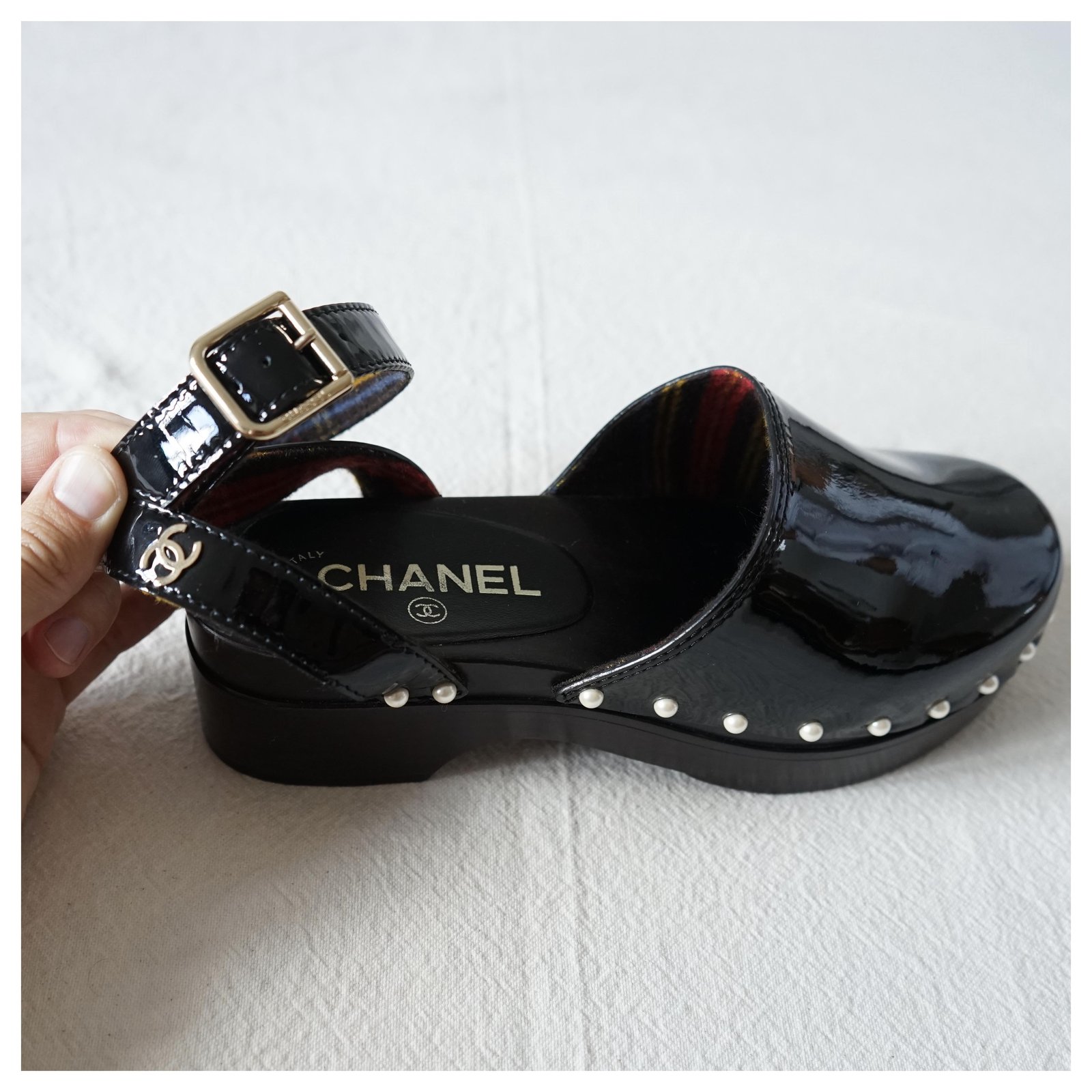 Chanel Clogs Black Patent leather ref.222829