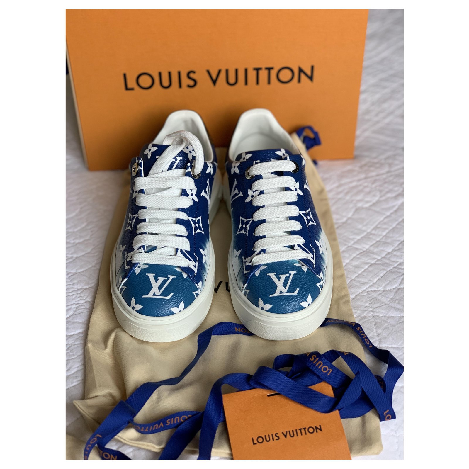 Louis Vuitton Time out Sneakers Leather Blue ref.223300 - Joli Closet