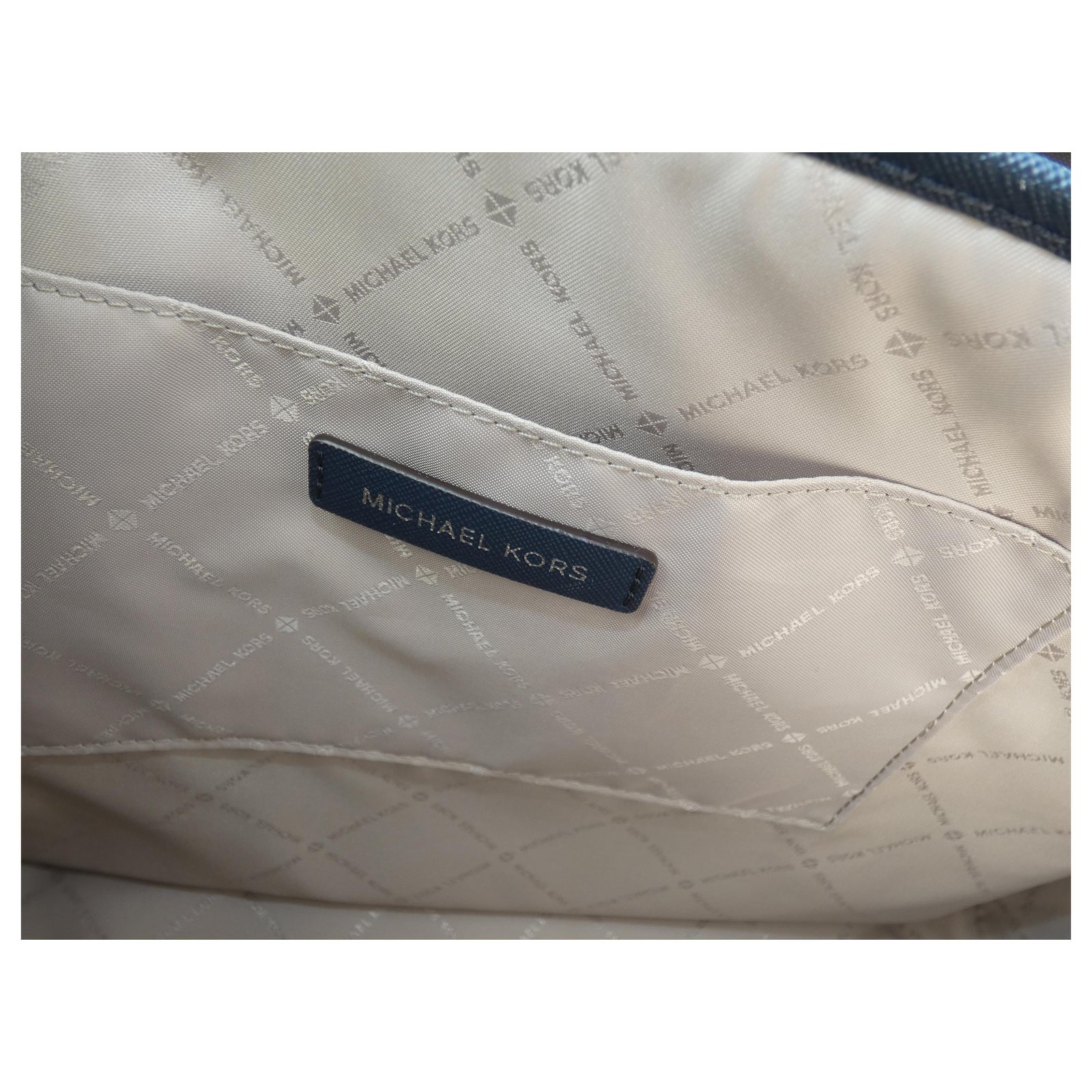 Michael Kors Handbags Blue Navy blue Leather ref.225136 - Joli Closet