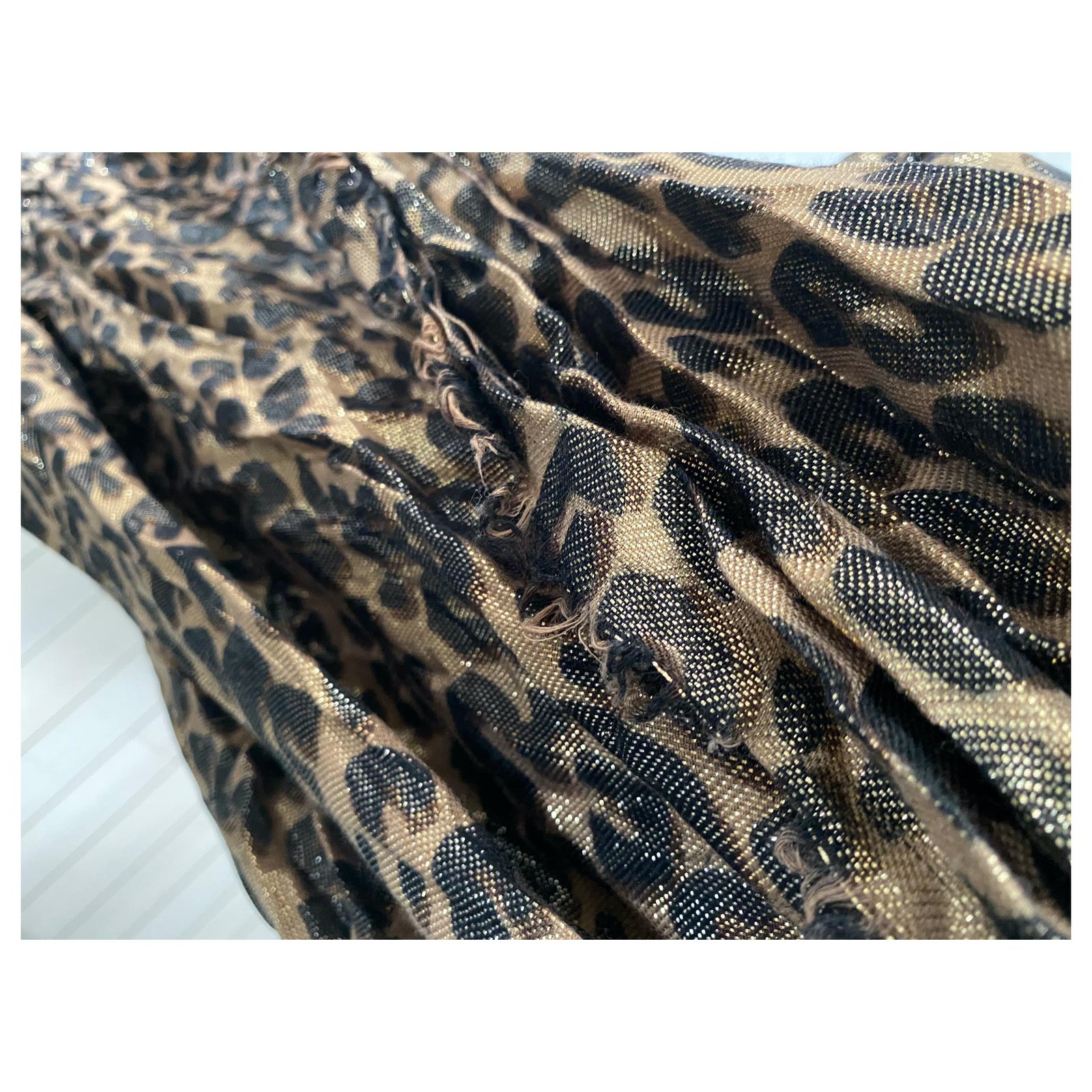 Louis Vuitton Stole Leopard Disco Gold by Stephen Sprouse - limited  edition! Brown Golden Fuschia Silk Cashmere ref.213747 - Joli Closet