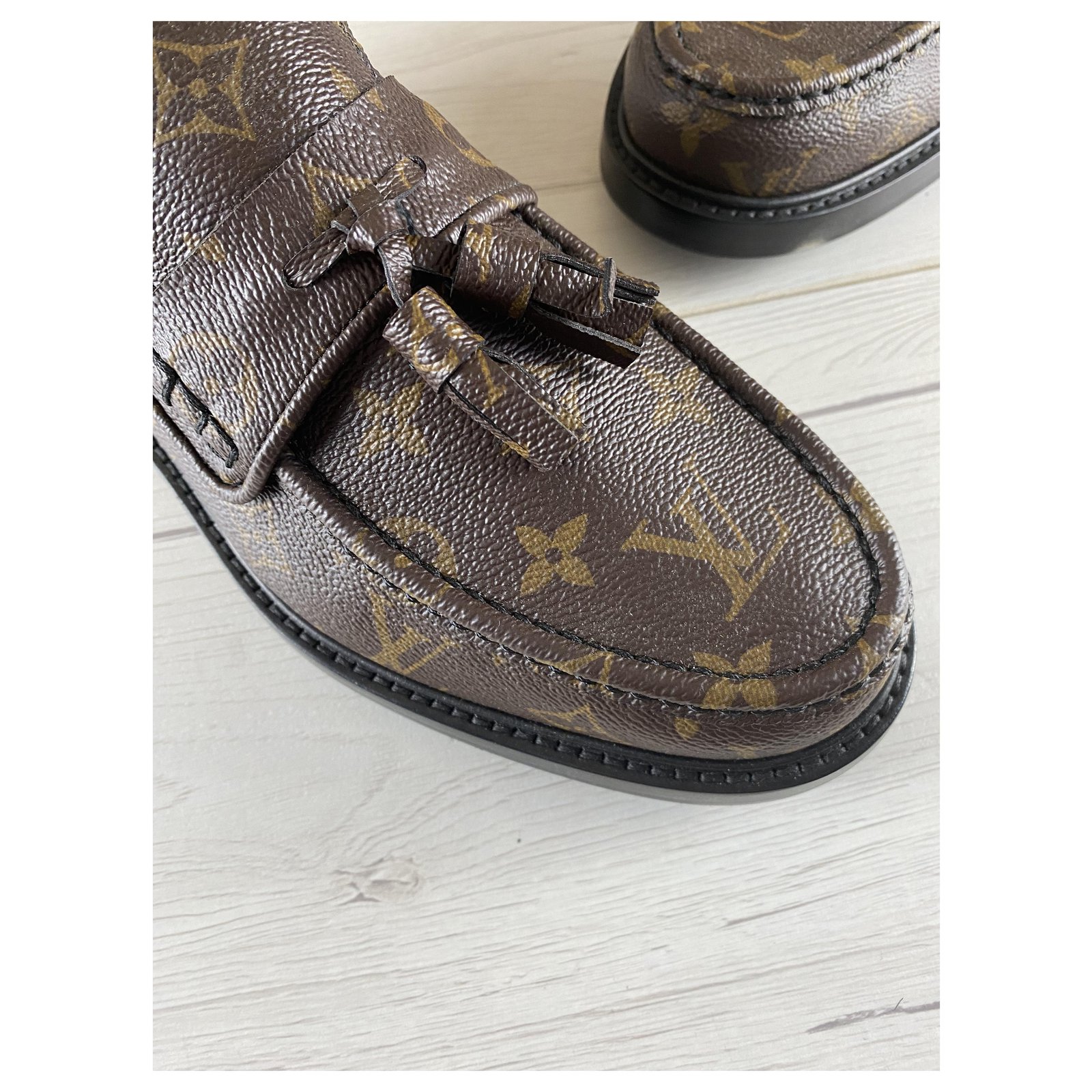 Louis Vuitton LV Voltaire Loafer new Brown Leather ref.212589 - Joli Closet