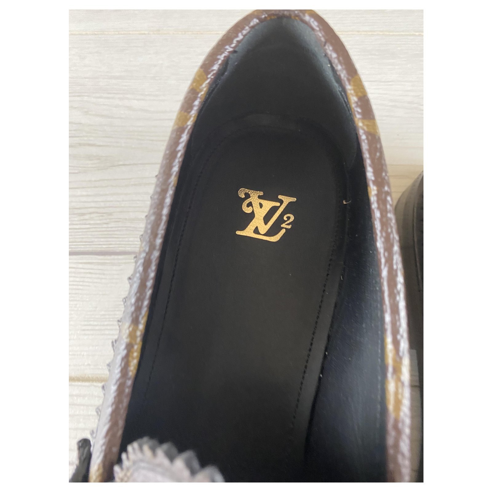 Louis Vuitton Mocassino LV Voltaire nuovo Marrone Pelle ref.212589 - Joli  Closet