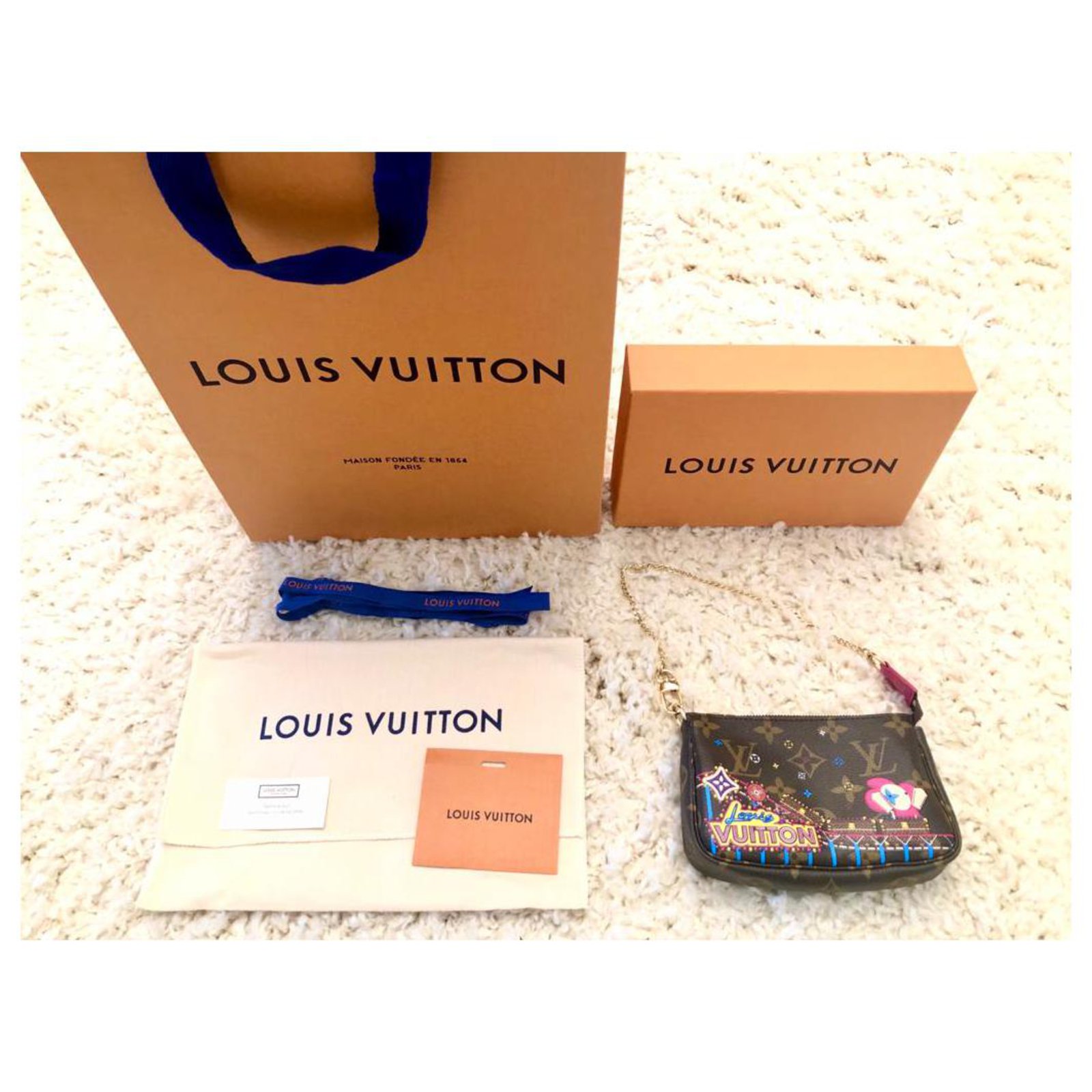Louis Vuitton Mini Pochette Accessories - Christmas Limited Edition 2020  Brown Cloth ref.227866 - Joli Closet