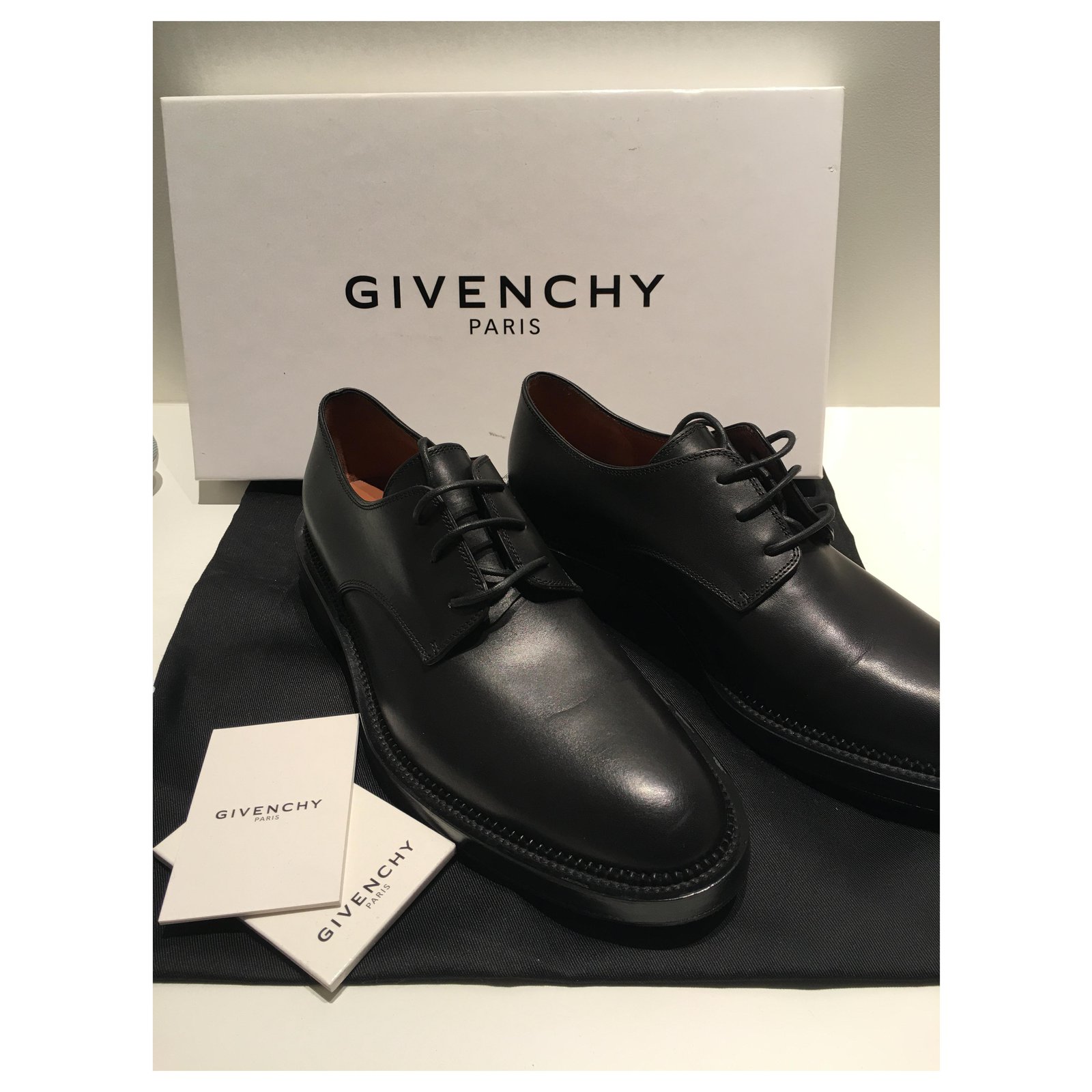 Givenchy black leather derby shoes ref.228870 - Joli Closet