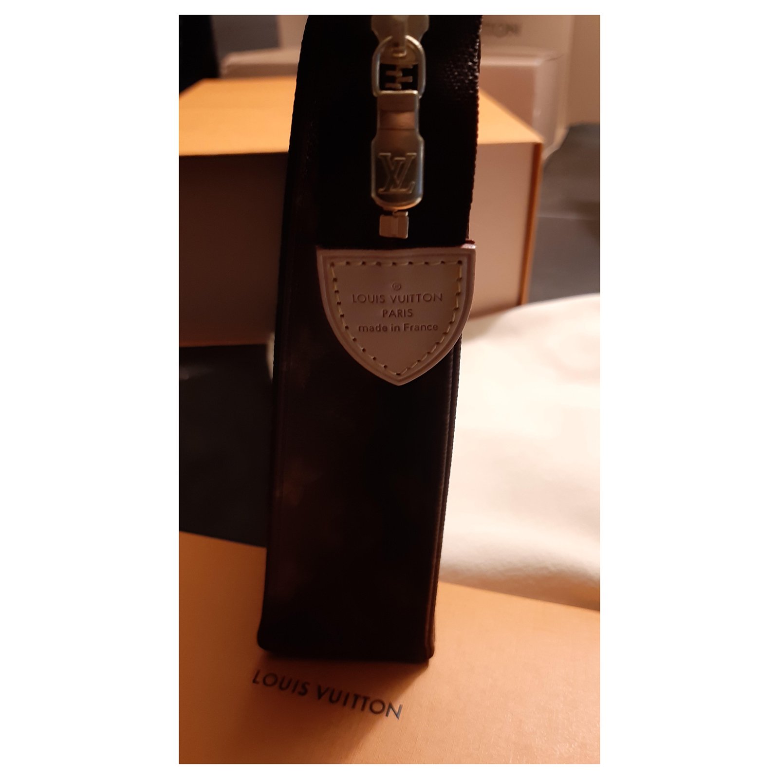 Louis Vuitton TOILET POCKET 26 Dark brown Cloth ref.230388 - Joli Closet