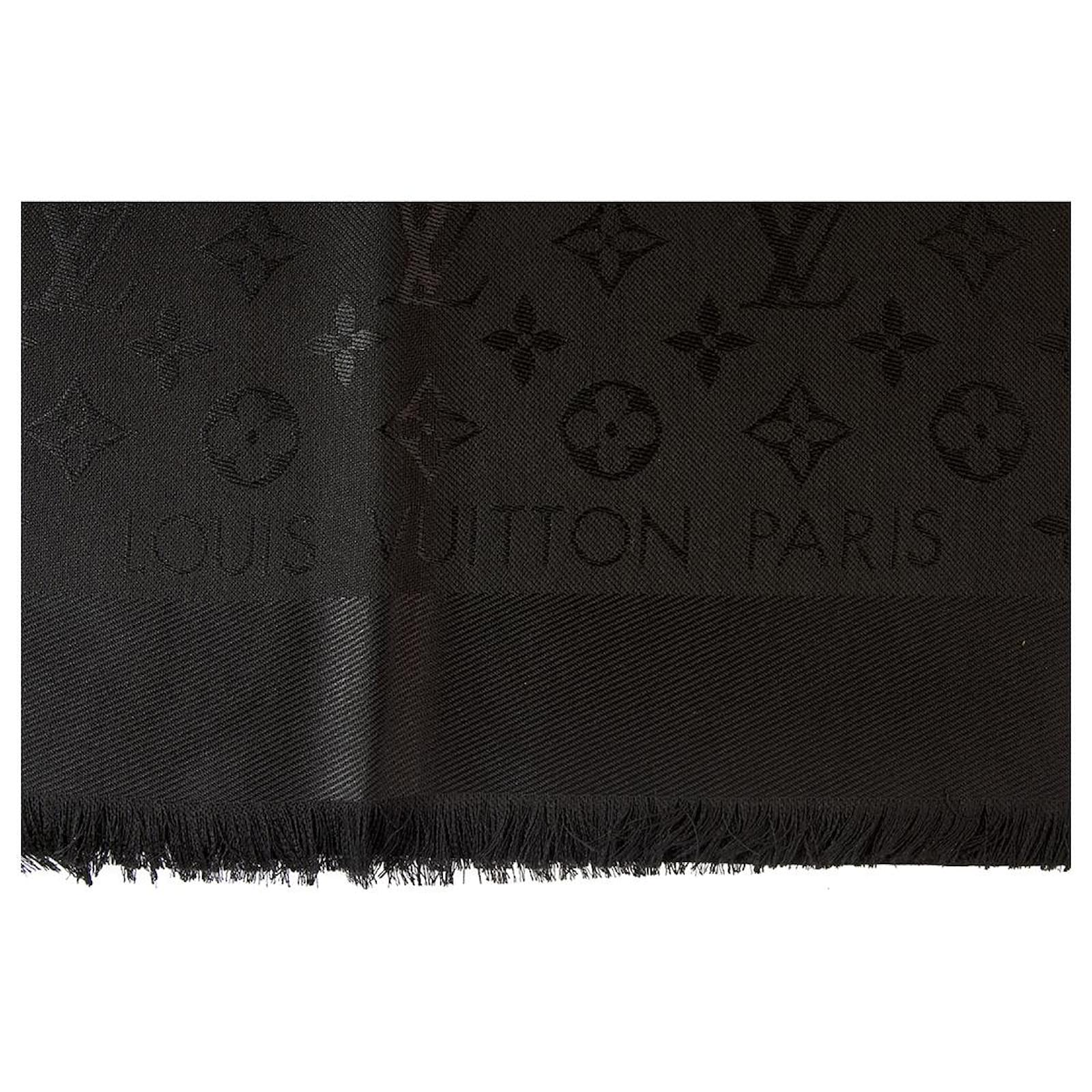 Louis Vuitton monogram black Tone on tone shawl weaved jacquard silk M71329  ref.171786 - Joli Closet