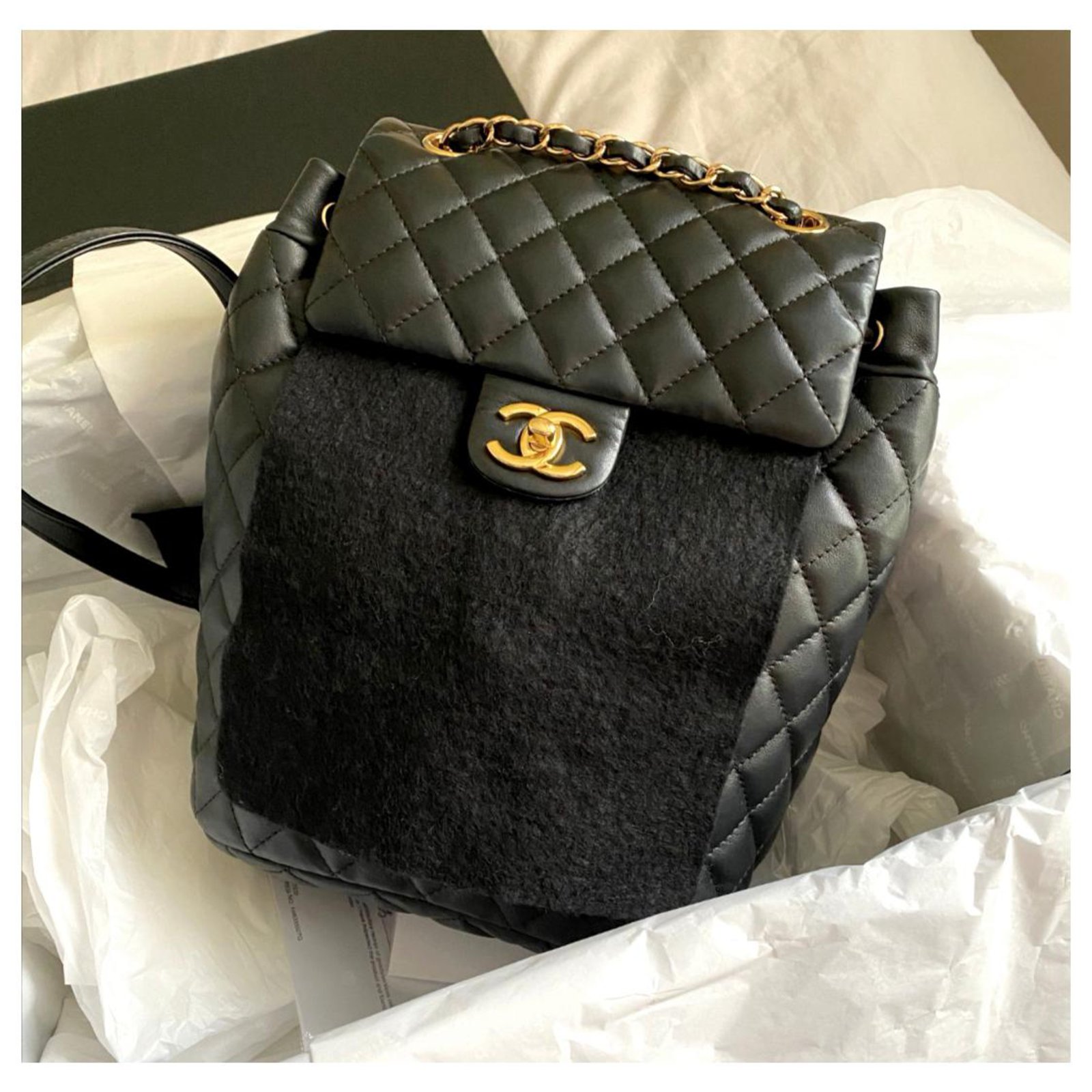 Chanel urban spirit backpack bag Black Leather ref.230981 - Joli