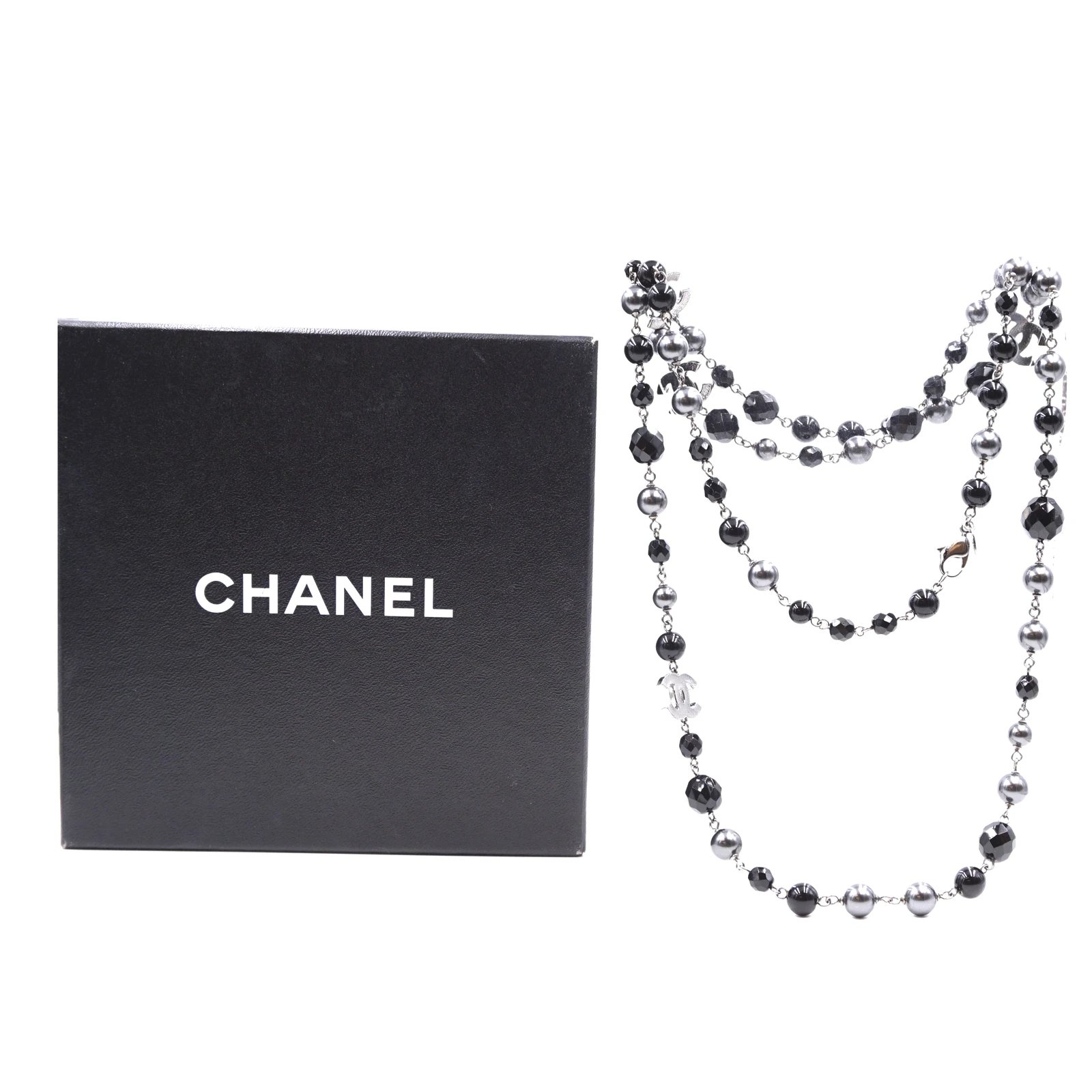 Chanel pearl beaded cc - Gem