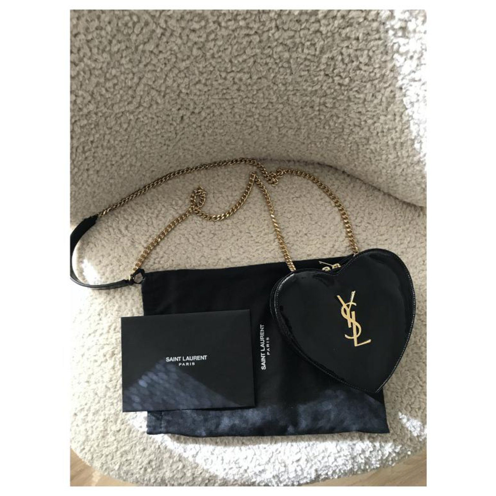 Yves Saint Laurent Handbags Black Leather ref.784179 - Joli Closet