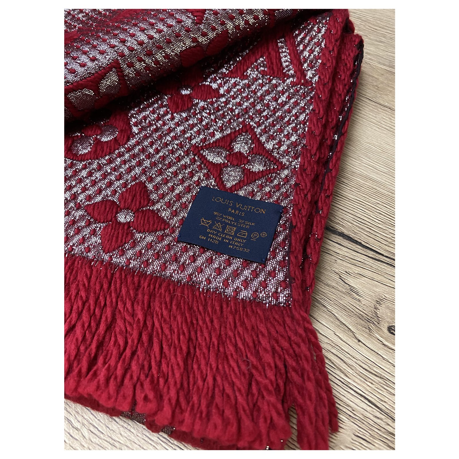 Louis Vuitton Logomania Red Wool Scarf in 2023