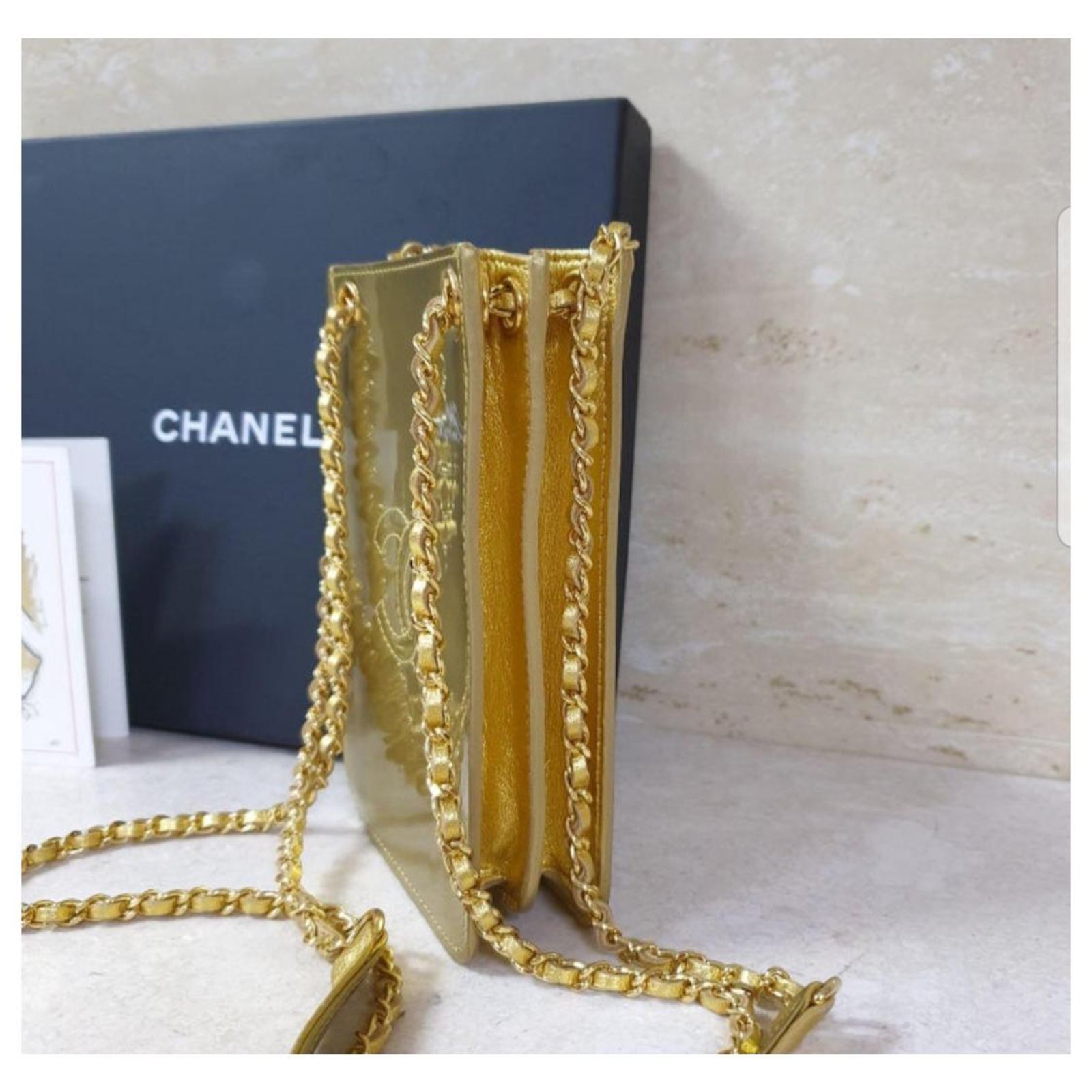 Chanel Gold Patent Leather CC Phone Holder Crossbody Bag Golden ref.235143  - Joli Closet