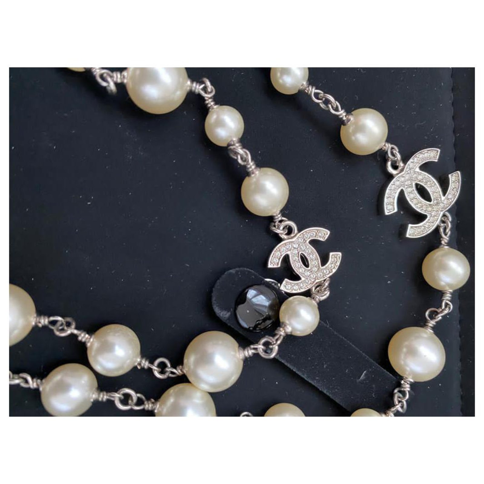 Chanel necklace Cream Pearl ref.235854 - Joli Closet