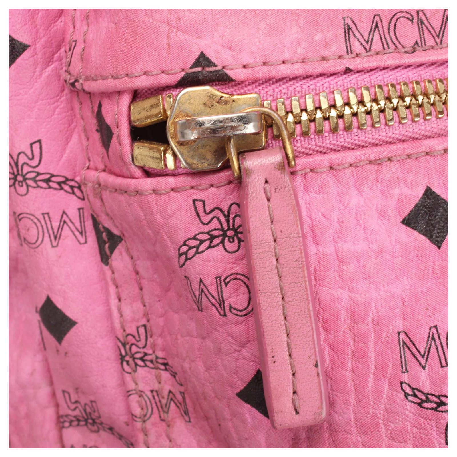 Dark pink discount mcm