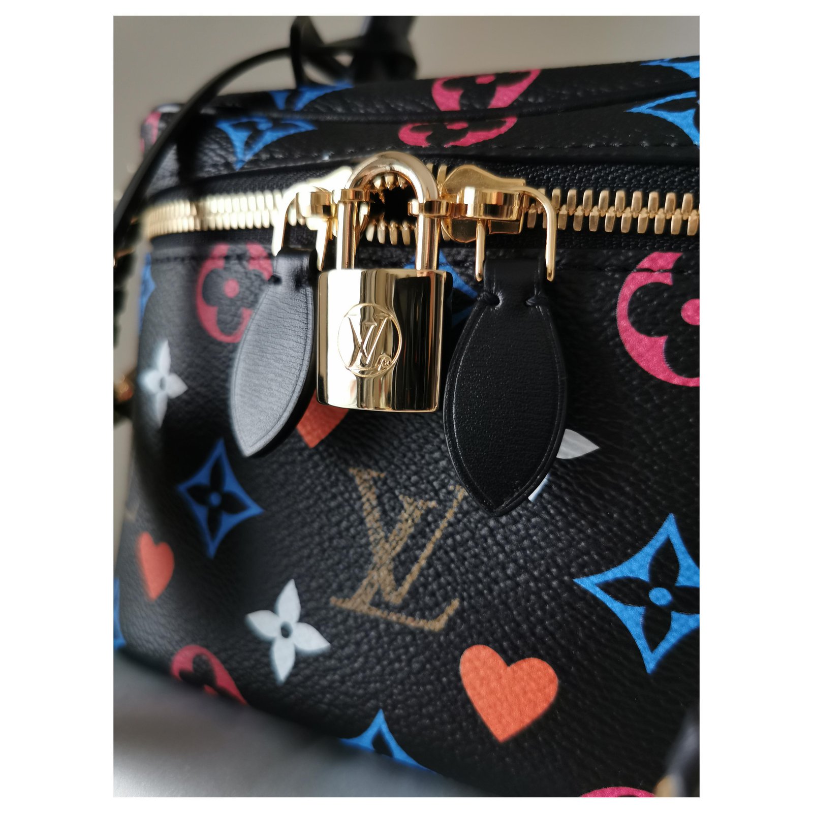 LOUIS VUITTON Vanity PM Game on Black Cloth ref.238127 - Joli Closet