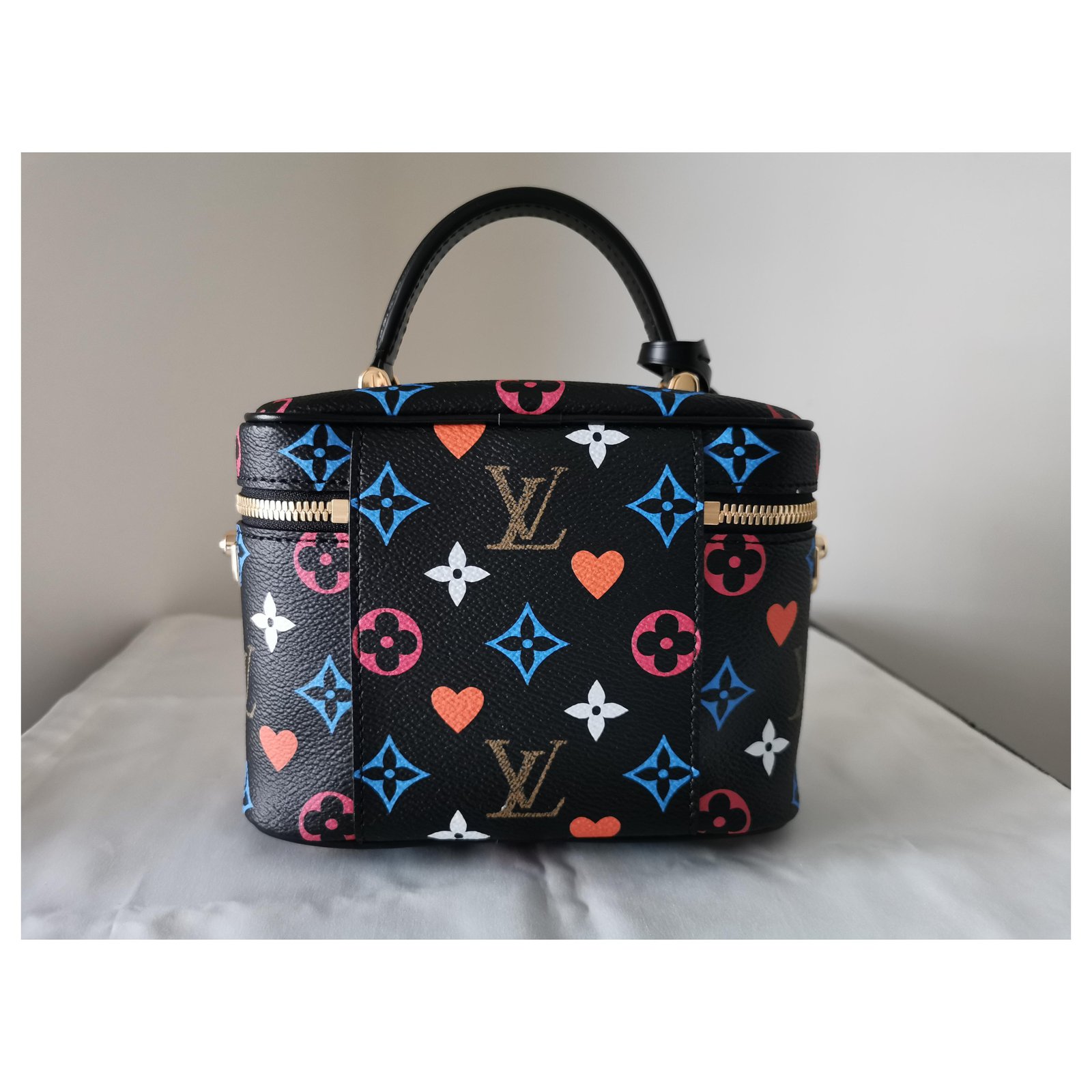 vuitton game on vanity pm