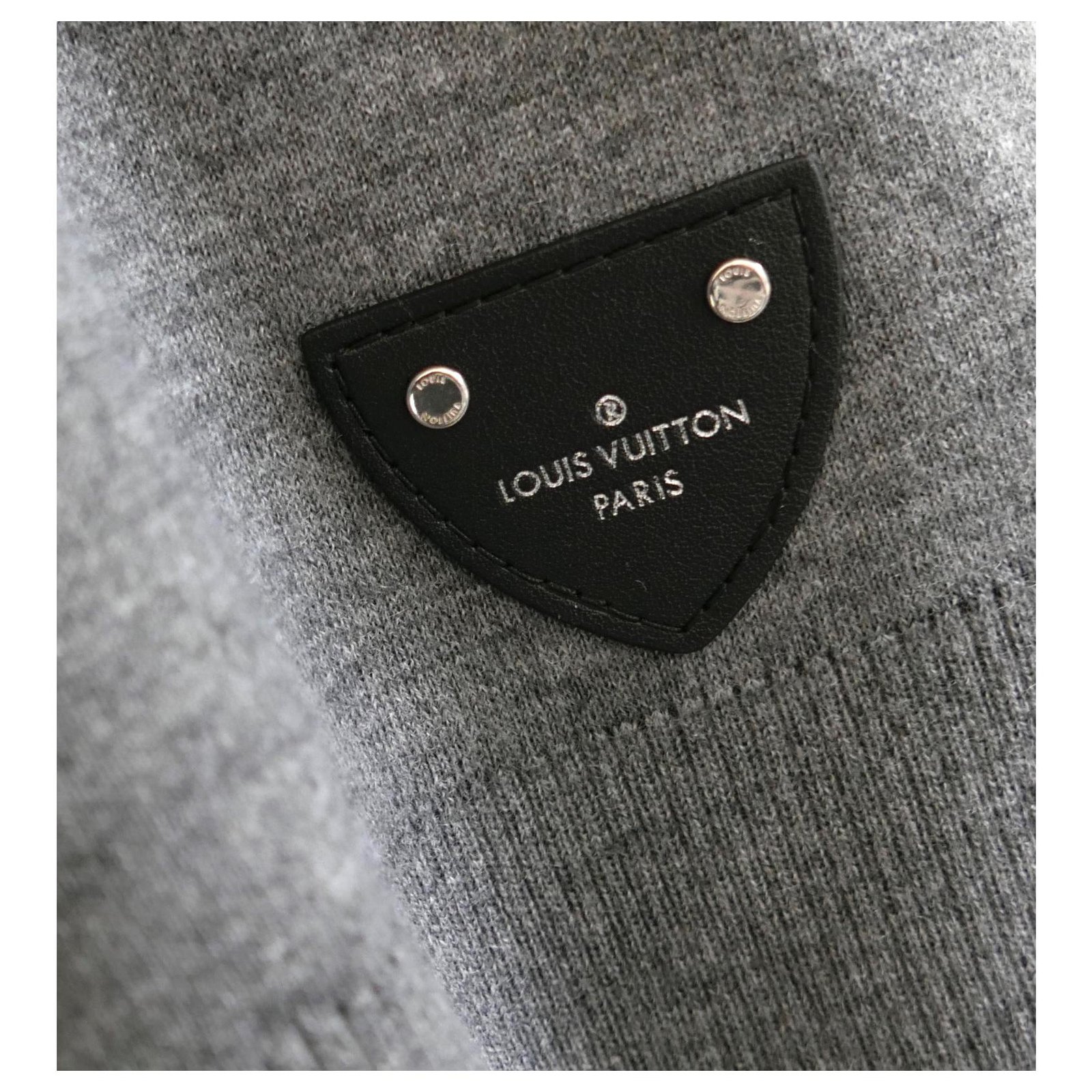 Louis Vuitton Travel Kit Cape Grey Cashmere ref.238670 - Joli Closet