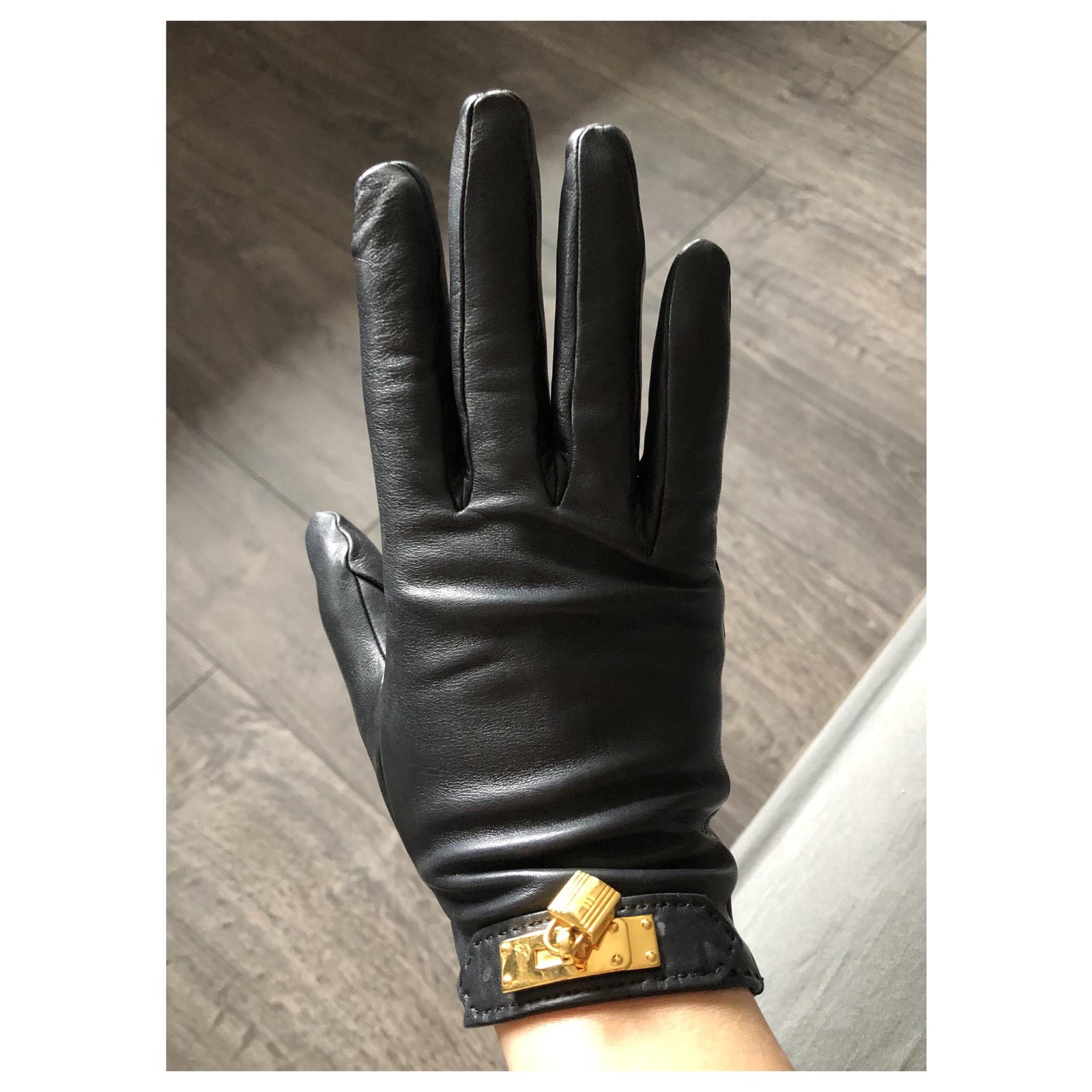 hermes soya gloves