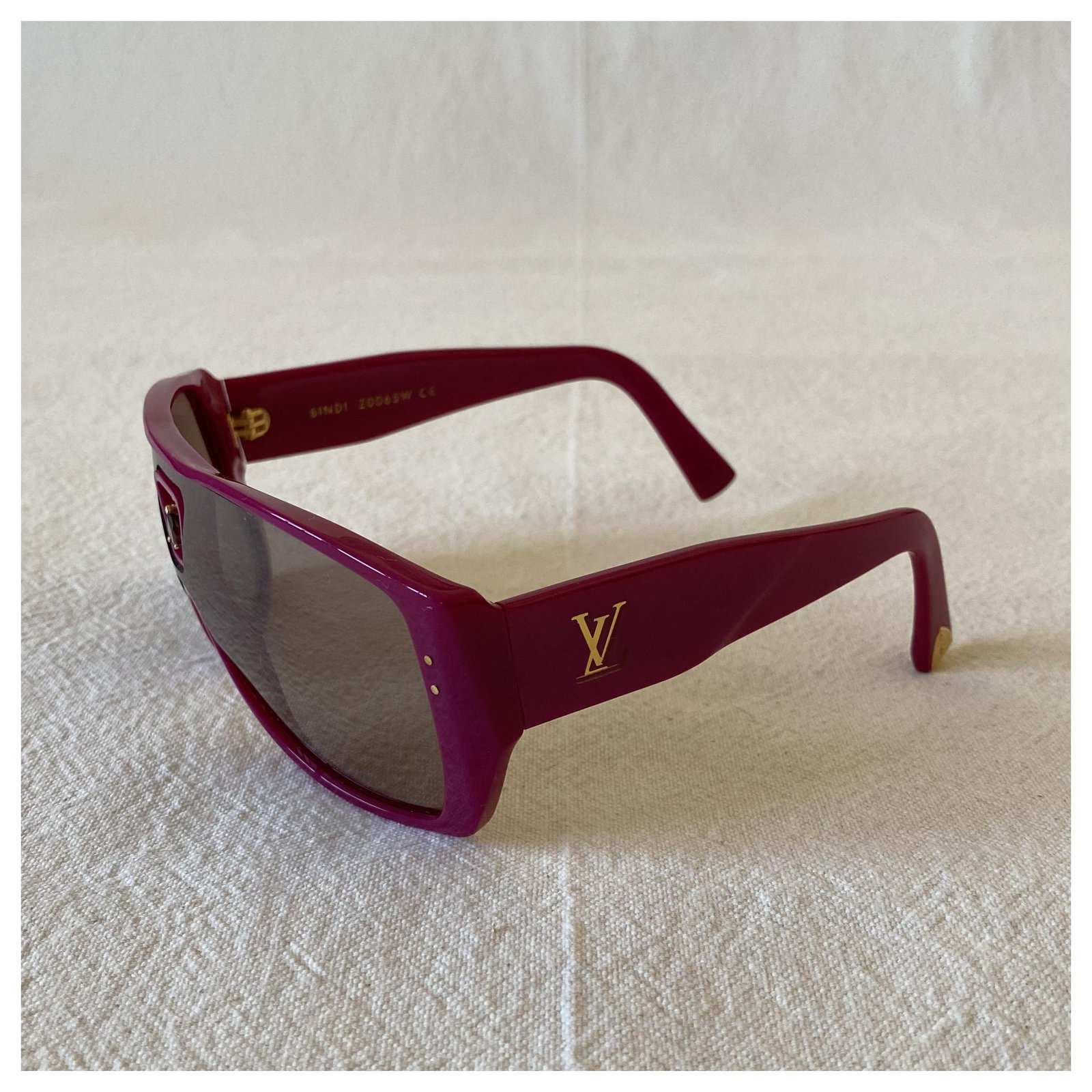 Sunglasses Louis Vuitton Pink in Plastic - 25903323