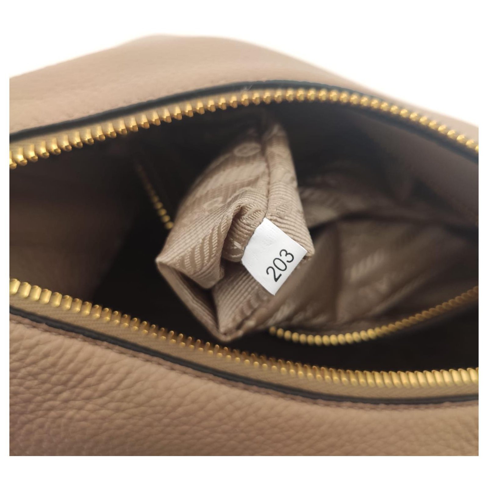 Leather crossbody bag Prada Beige in Leather - 33391342