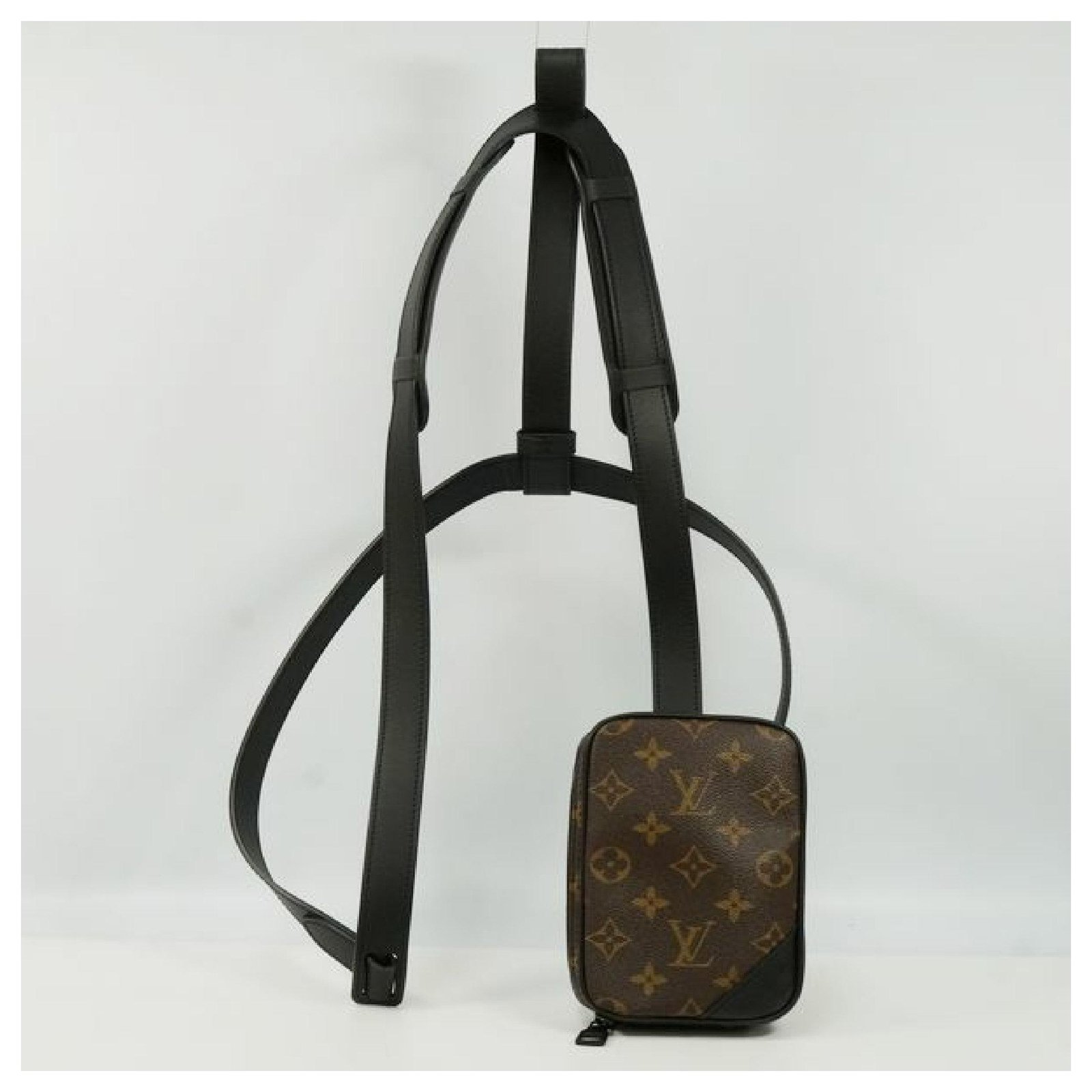 Louis Vuitton Utility Harness bag unisex body bag M44470 ref.245828 - Joli  Closet