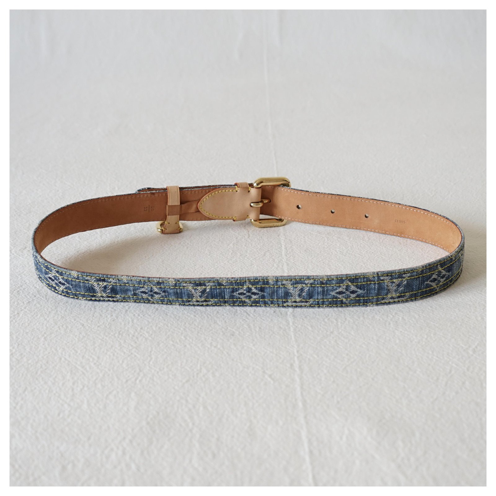 Louis Vuitton Belts Blue Leather Denim ref.246383 - Joli Closet