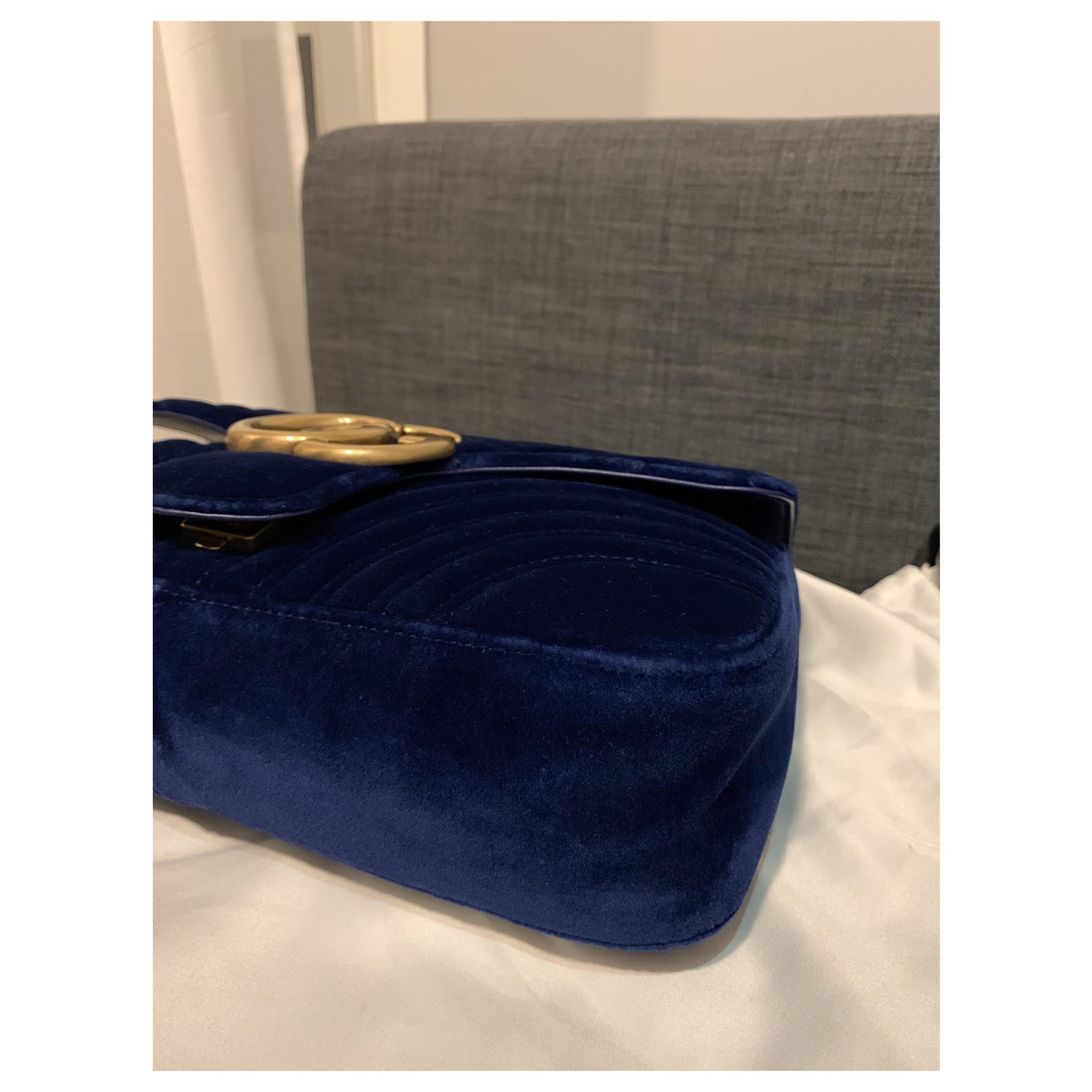 Sac Gucci Marmont GG en velours de couleur bleu. ref.339979 - Joli Closet
