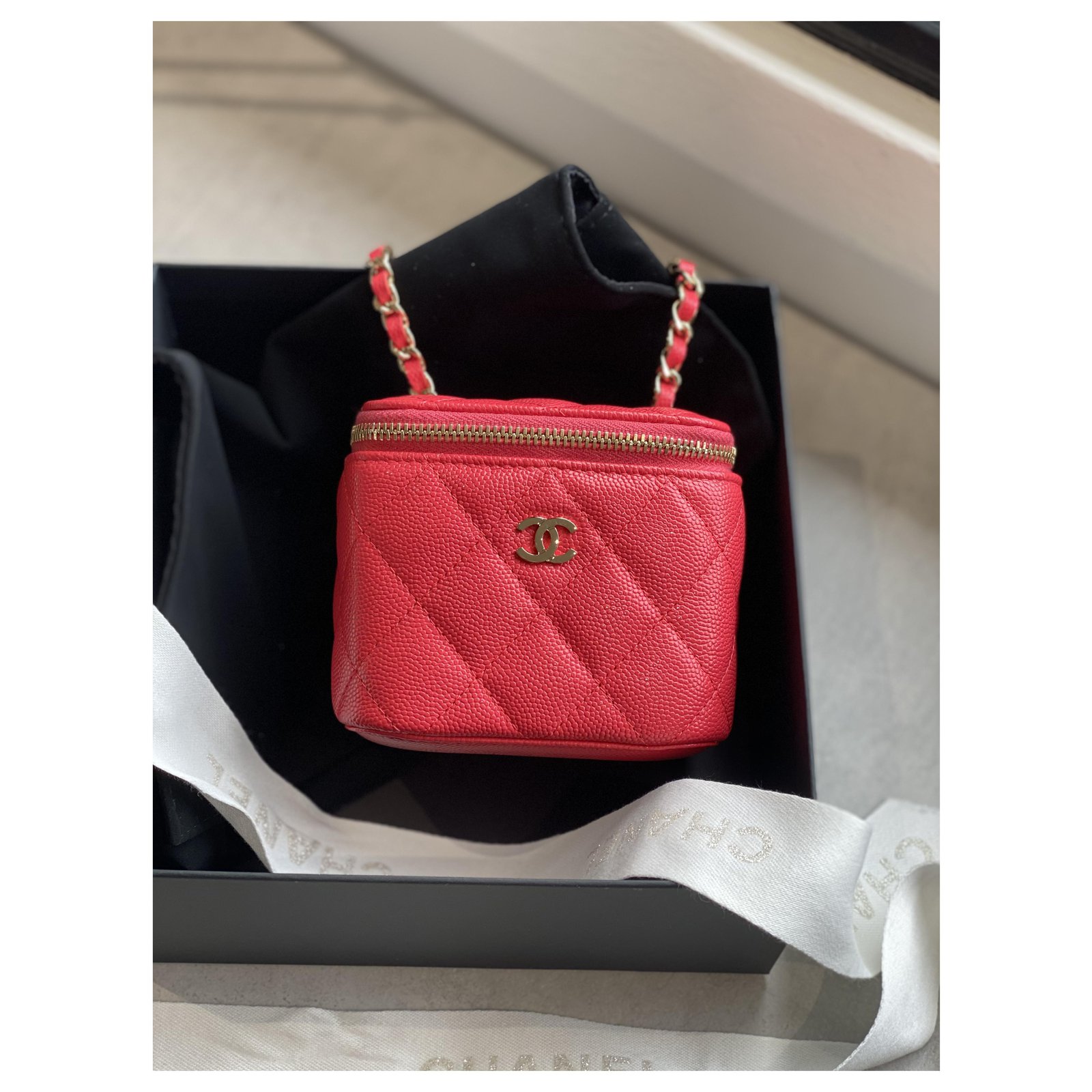 Timeless Small Chanel Vanity Case Coral Leather ref.247830 - Joli Closet