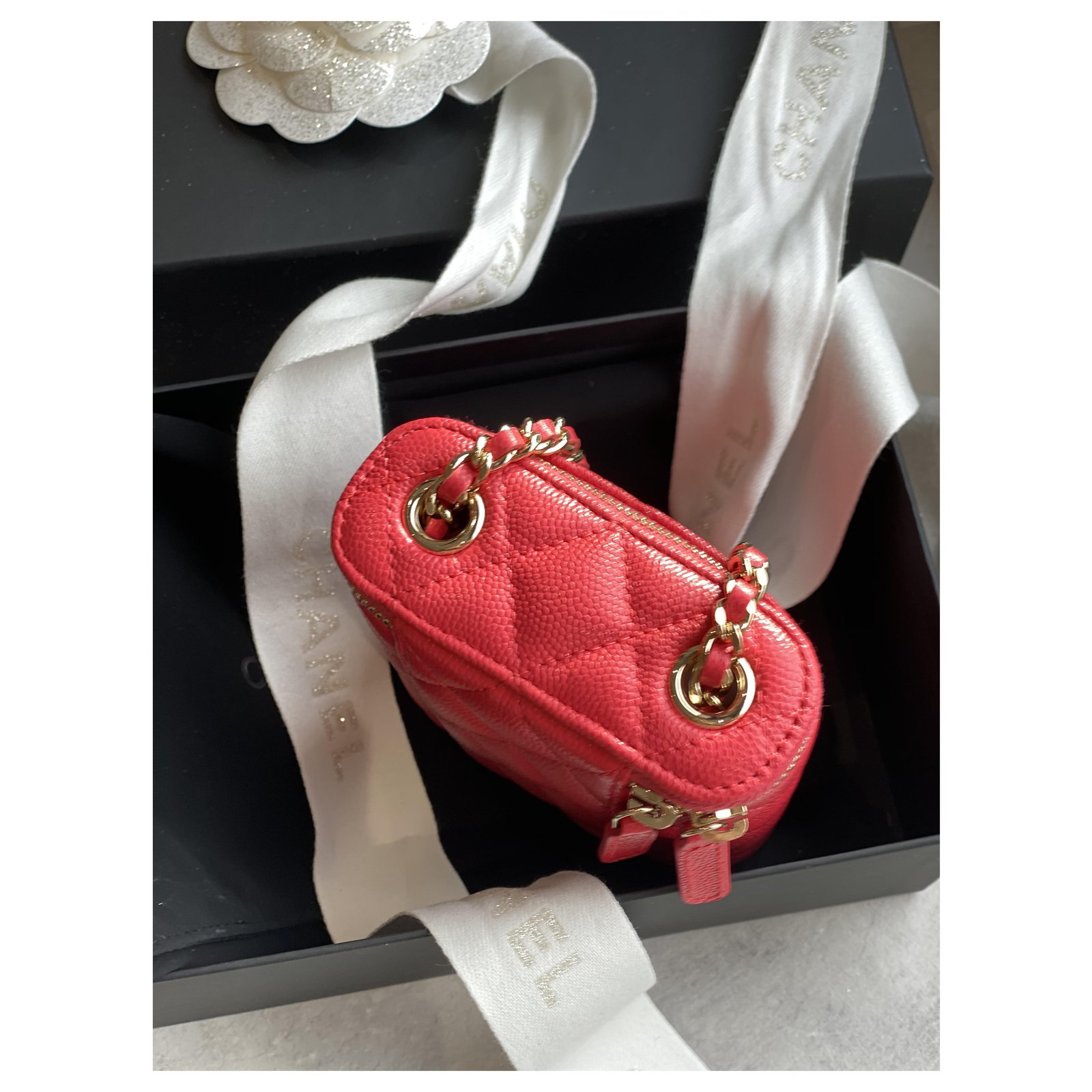 Timeless Small Chanel vanity case. Coral Leather ref.247833 - Joli Closet