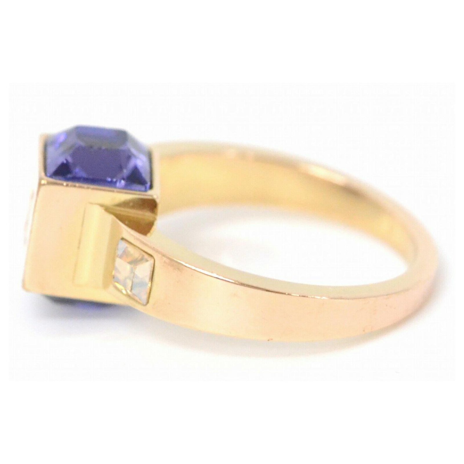 Louis Vuitton Ring Golden Gold-plated ref.247947 - Joli Closet