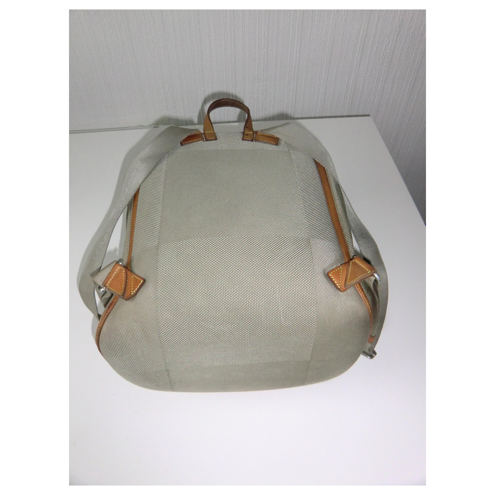 Louis Vuitton backpack Khaki Cloth ref.248529 - Joli Closet