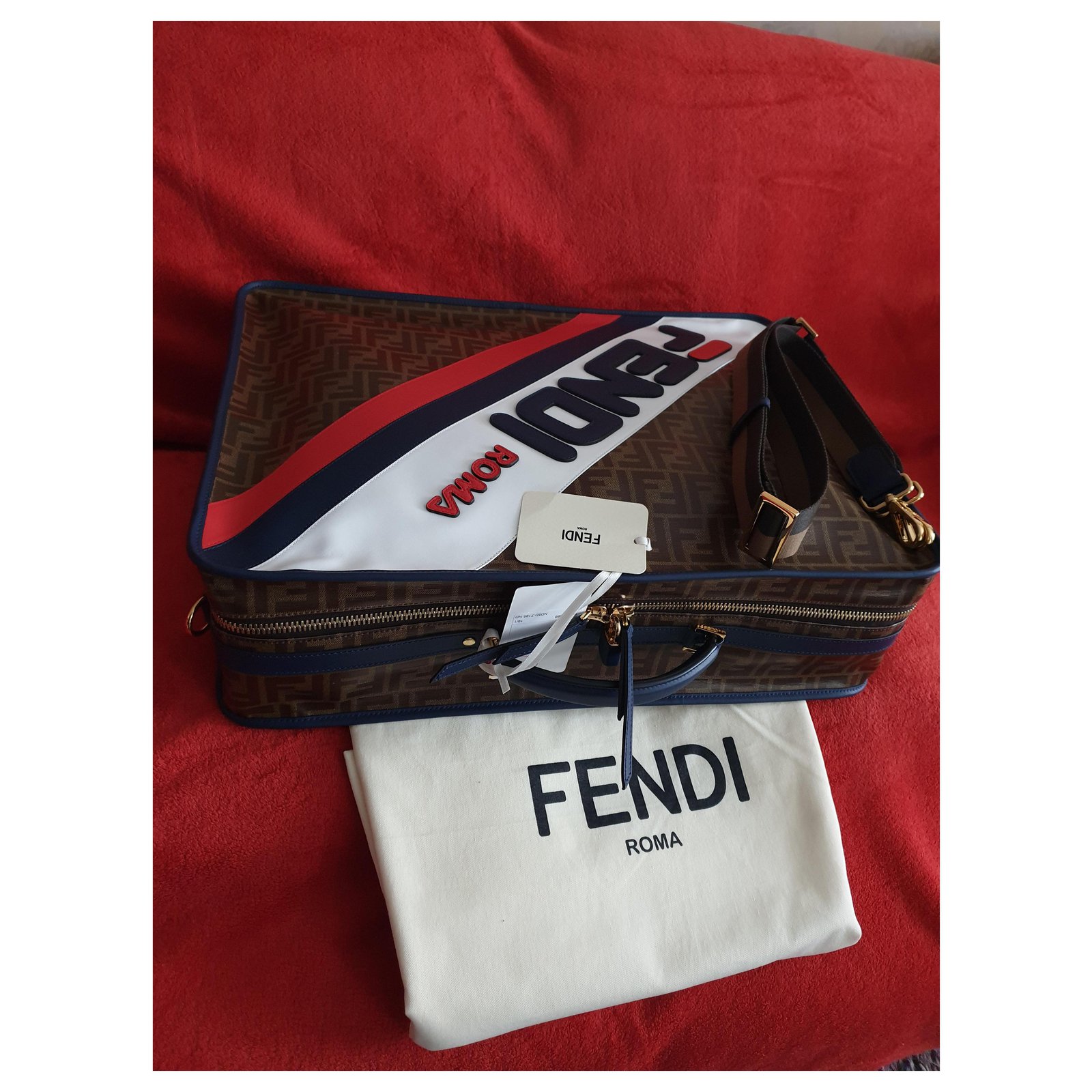 Ideelt grafisk blæse hul FENDI MANIA logo printed travel bag - Coated canvas - Brand new with tags  Multiple colors ref.249385 - Joli Closet