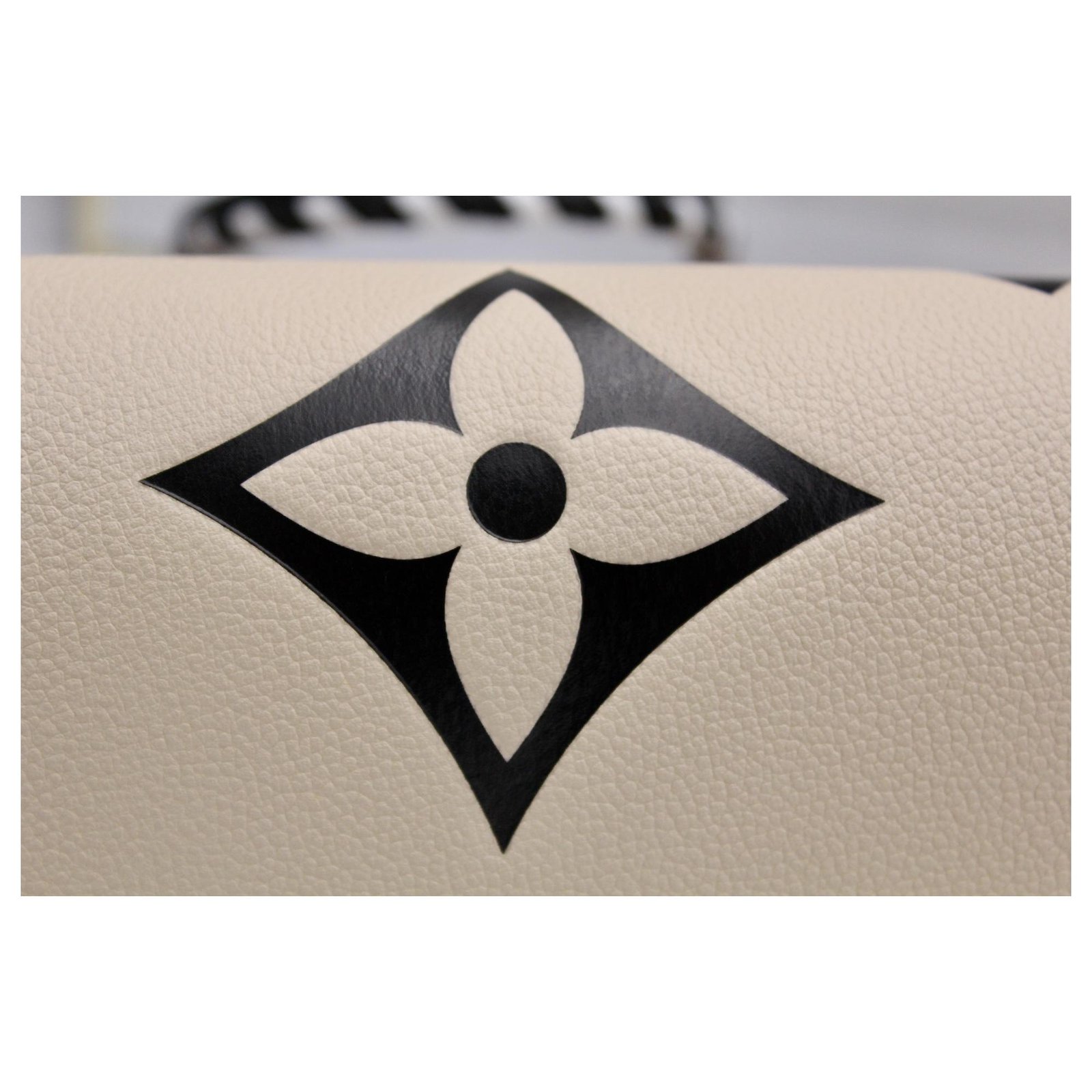Louis Vuitton Onthego Crafty Beige Leather ref.249974 - Joli Closet