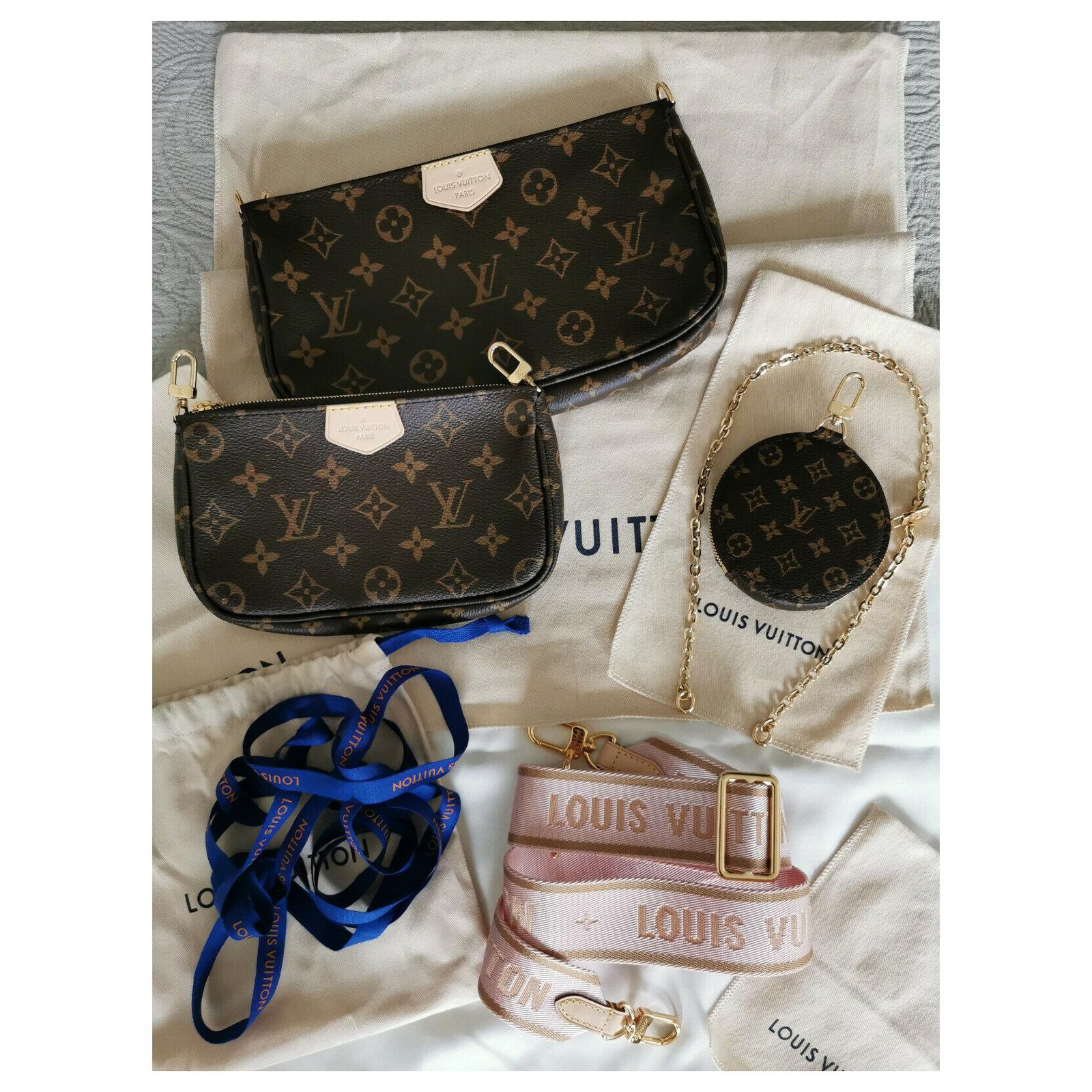 Book Louis Vuitton City bags Multiple colors ref.965279 - Joli Closet