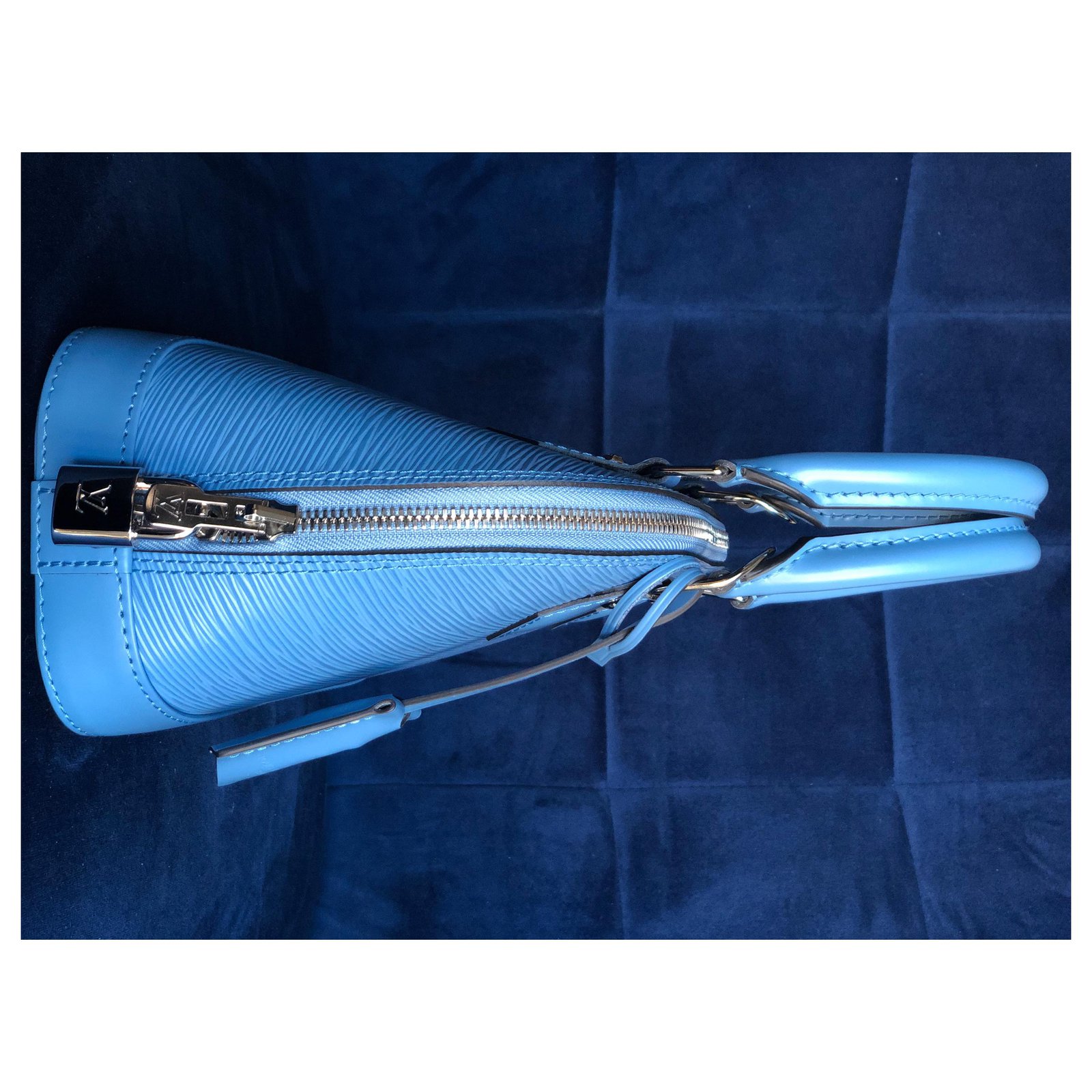 Louis Vuitton LV Alma epi bleuet Blue Leather ref.252180 - Joli Closet