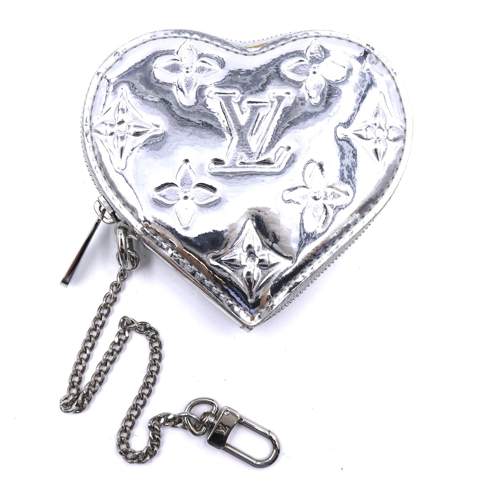 Louis Vuitton Silver Monogram Key Chain Silvery Metal ref.325999 - Joli  Closet